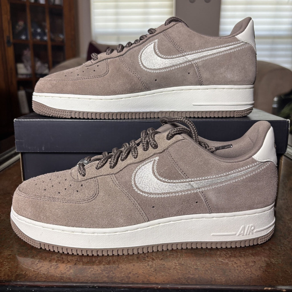 Nike Air Force 1 '07 LV8 Shoes Mens Size 10 Brown White Athletic Casual Sneakers