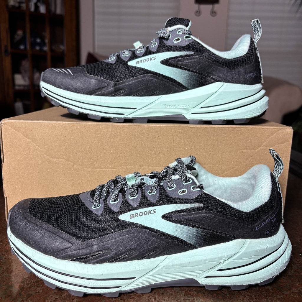 Brooks Cascadia 16 Trail Shoes Womens Size 8.5 Black Teal Hiking Outdoor Sneaker