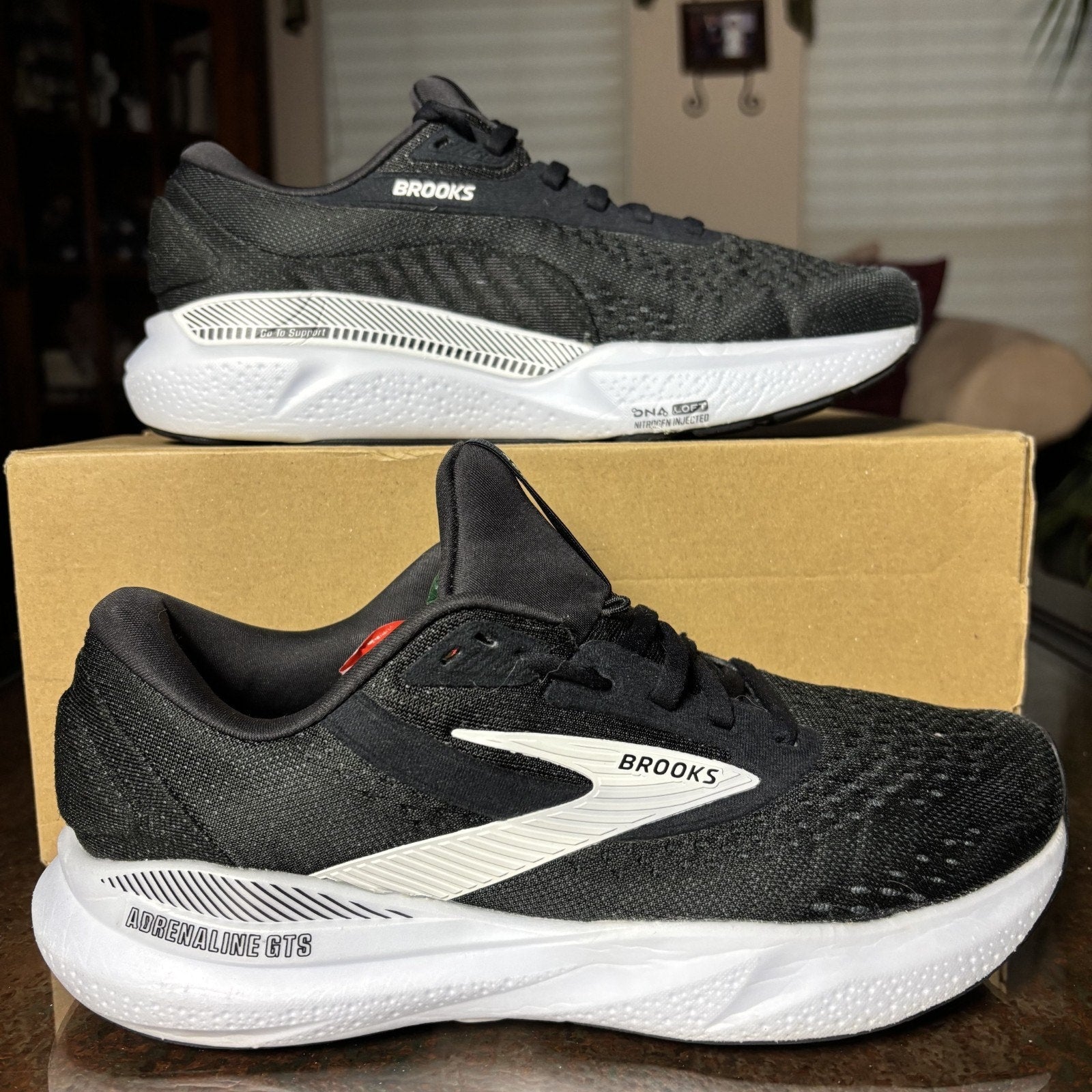 Brooks Adrenaline GTS 24 Womens 8.5 D Wide Black White Road Running Athletic Gym