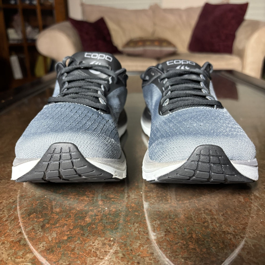 Topo Athletic Magnifly 5 Women's Size 9.5 Grey Black Road Running Shoes Sneakers