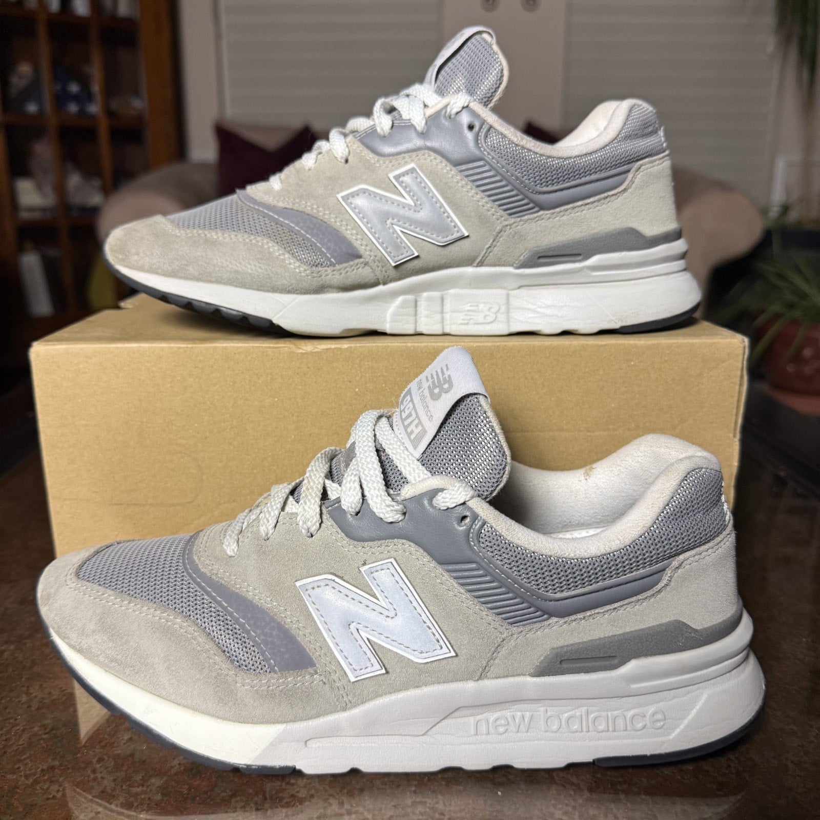 New Balance 997H Shoes Men's Size 8 Gray Suede Walking Running Athletic Sneakers