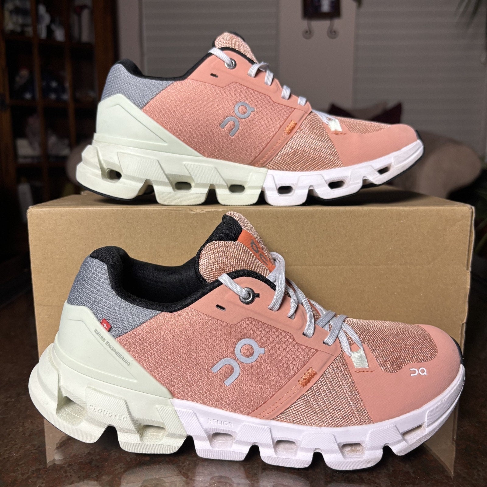 On Cloudflyer 4 Shoes Women's Size 8 Pink Road Running Athletic Comfort Sneakers