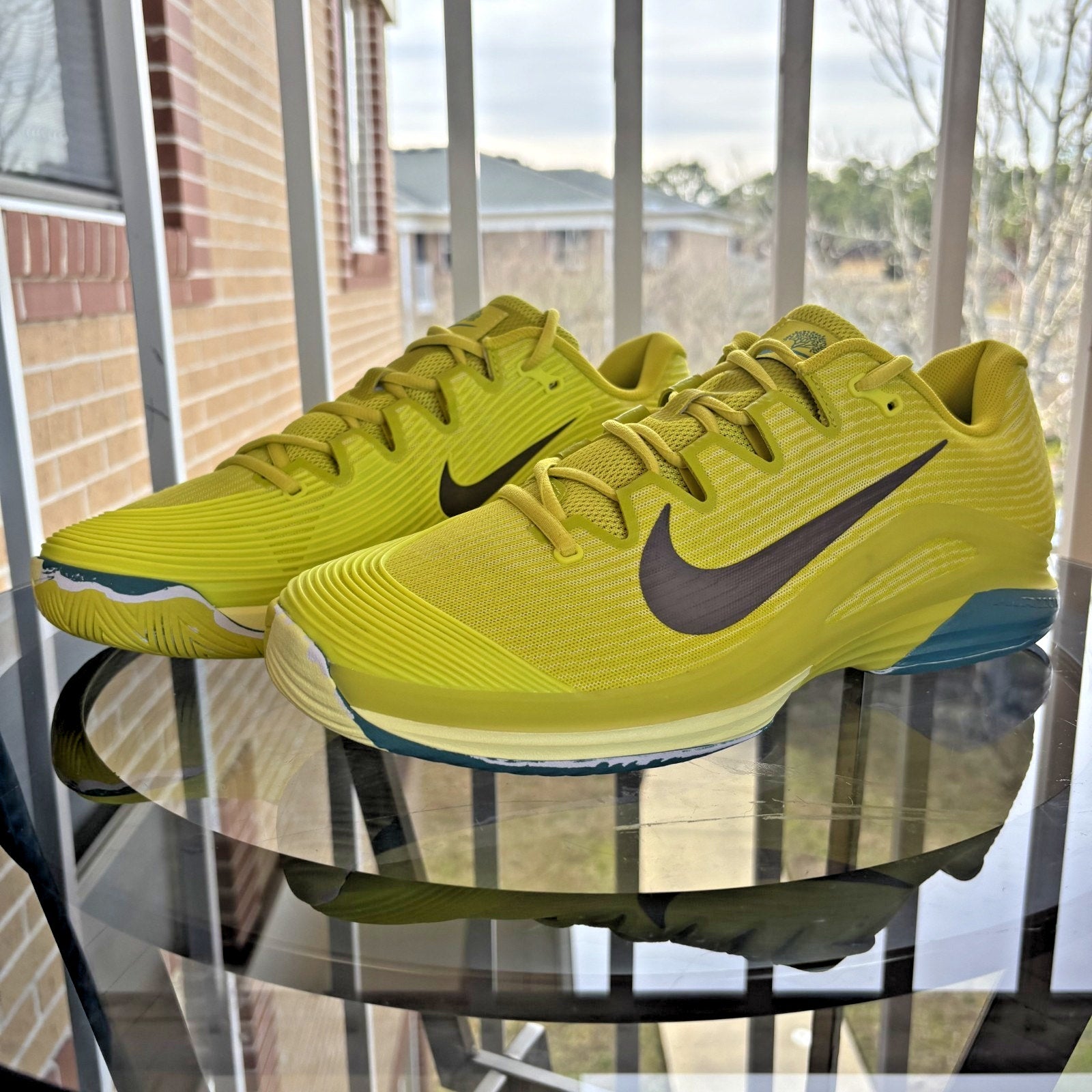 Nike Court Air Zoom Vapor 12 Premium HC Tennis Shoes Men's Size 13 High Voltage
