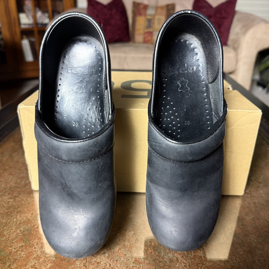 Dansko Professional Clogs Women's 8 Black Slip On Casual Lifestlye Leather Shoes