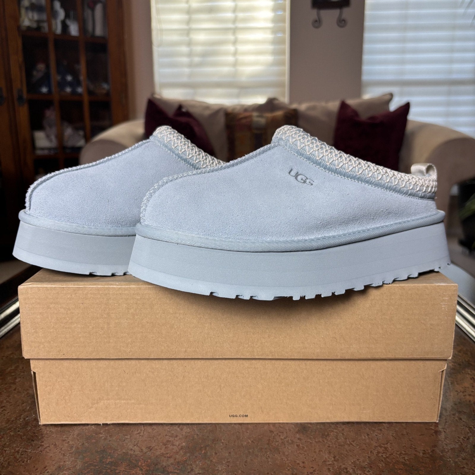 UGG Tazz Slippers Womens Size 8 Seafoam Blue Platform Sheepskin Comfort Warm NEW