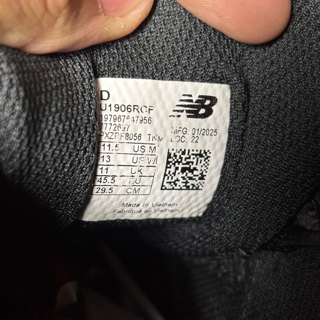 New Balance 1906R Shoes Men's 11.5 Black Metallic Silver Athletic Gym Sneakers