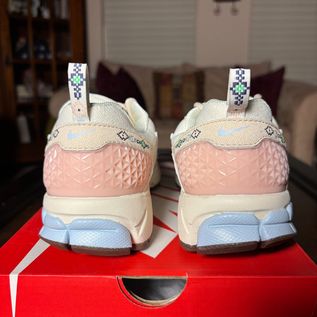 Nike Zoom Vomero 5 Beige Casual Lifestyle Comfort Shoes Sneakers Women's Sizes