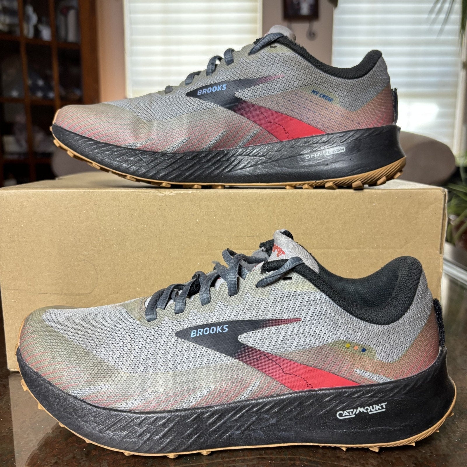 Brooks Catamount Shoes Women's Size 8 Grey Trail Running Athletic Gym Sneakers