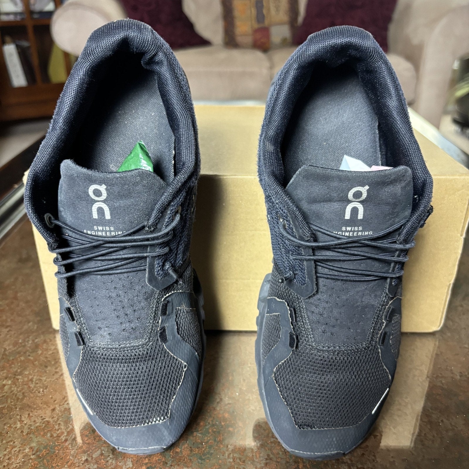 On Cloud 5 Shoes Women's Size 8 Black Road Running Athletic Comfort Gym Sneakers