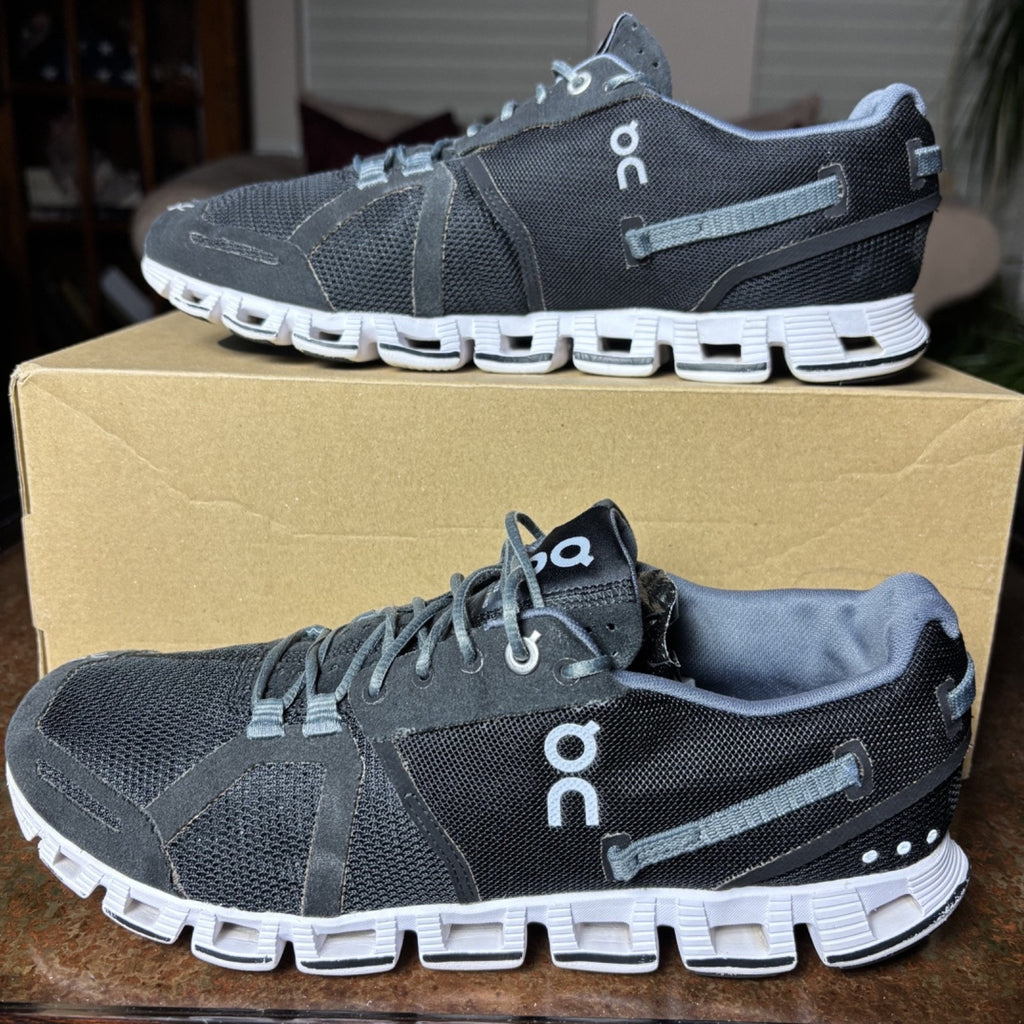 On Running Cloud Shoes Womens Sz 9.5 Black White Lifestyle Road Running Sneakers