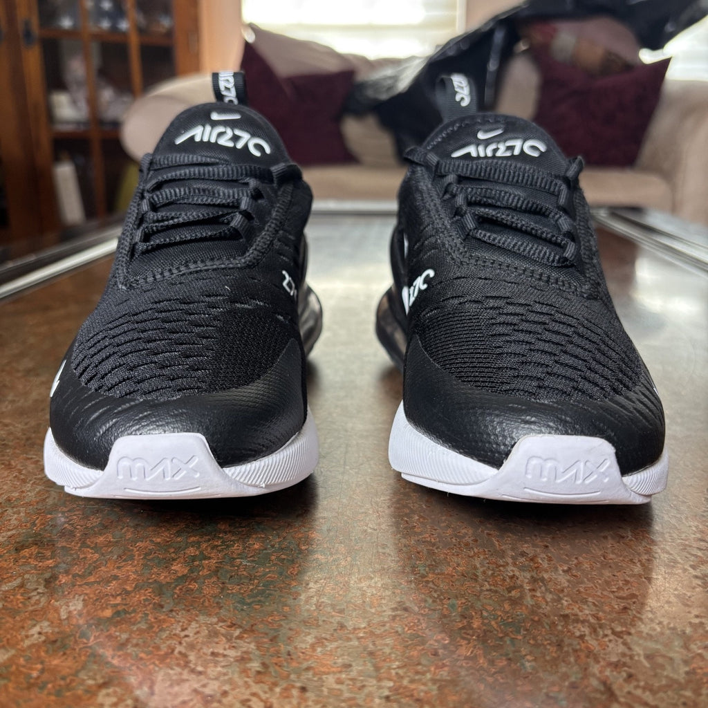 Nike Air Max 270 Shoes Womens Size 7 Black White Athletic Lifestyle Sneakers NEW