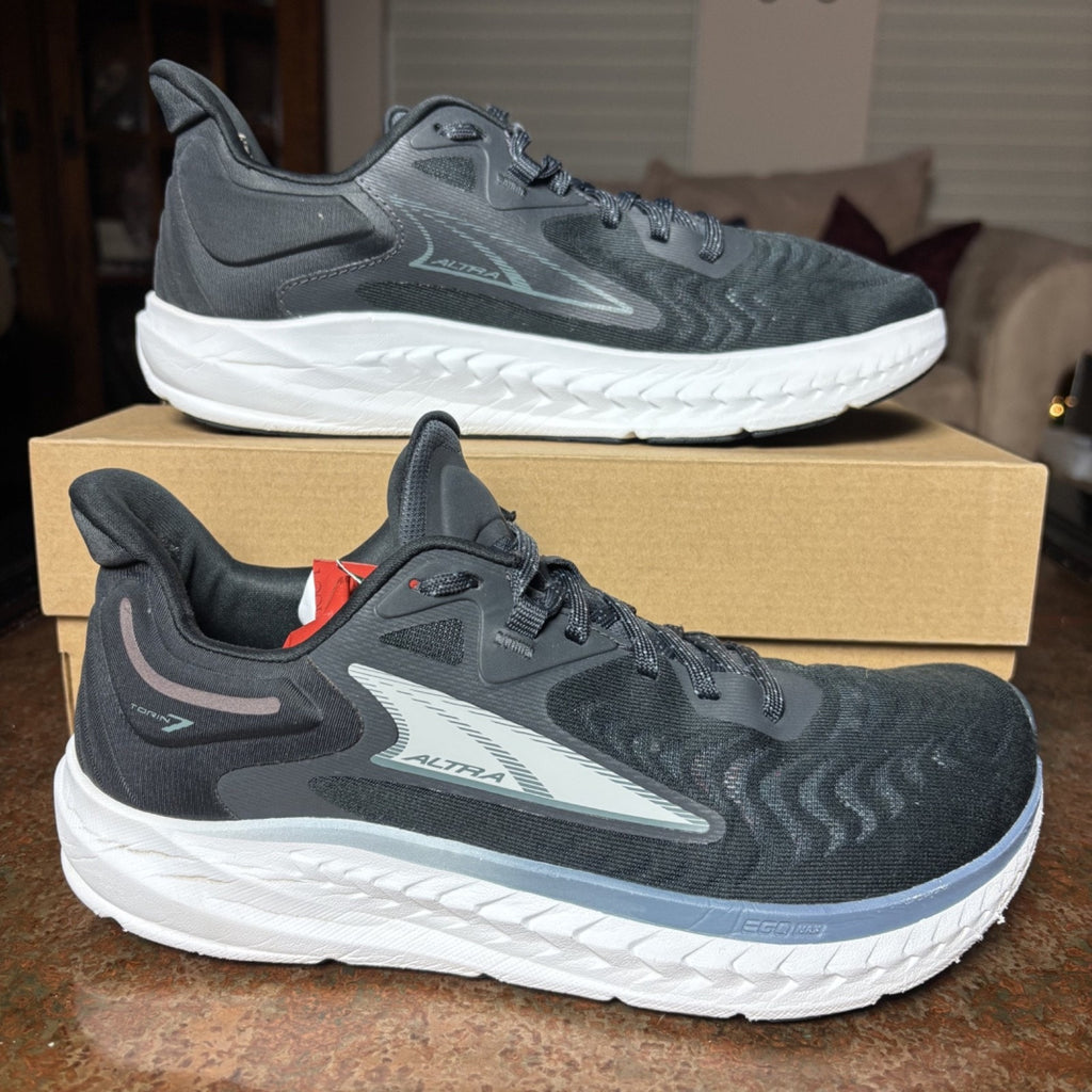 Altra Paradigm 7 Shoes Womens 9 Black White Footshaped Running Athletic Sneakers