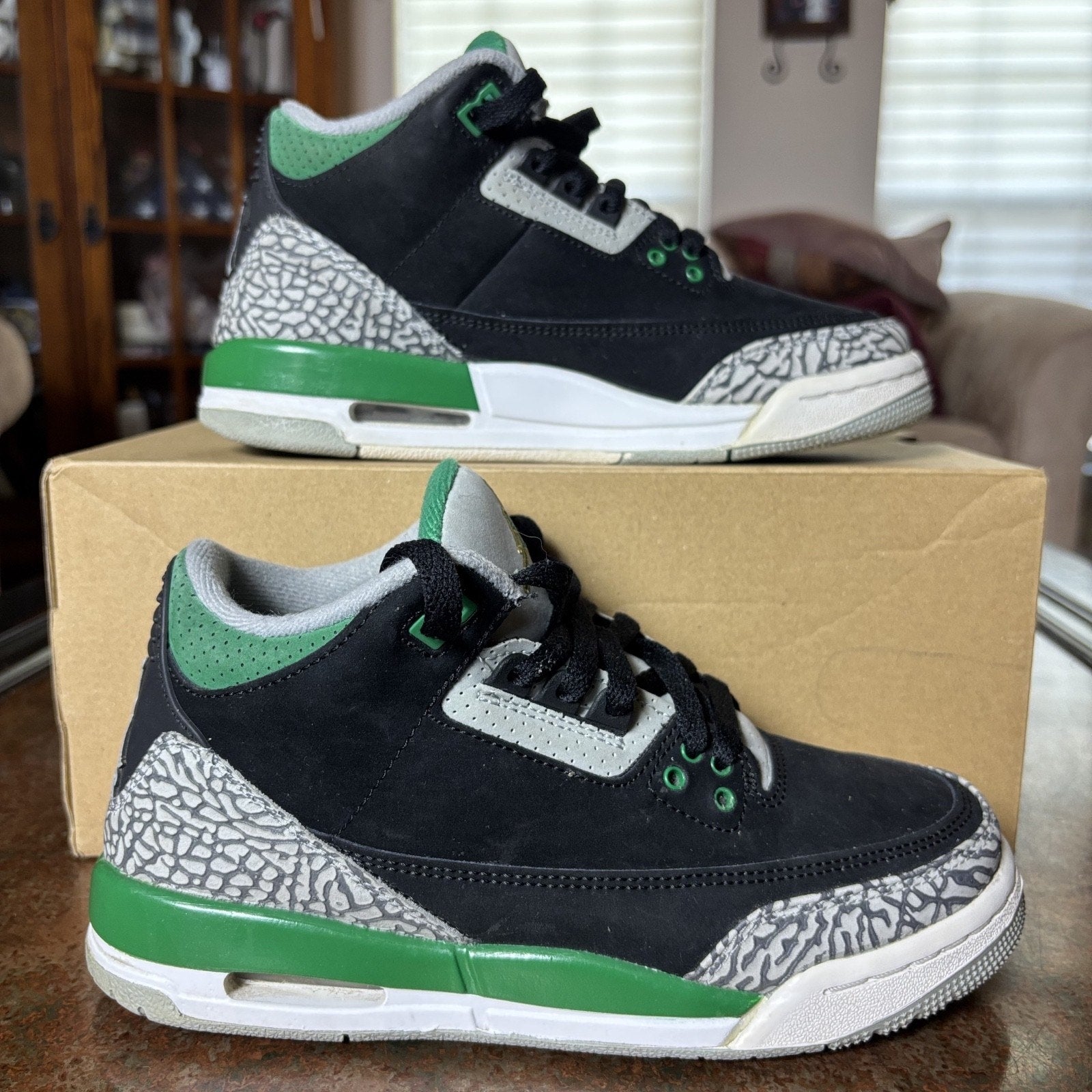 Nike Air Jordan 3 Retro GS Shoes Boys Size 6Y Black Green Basketball Sneakers