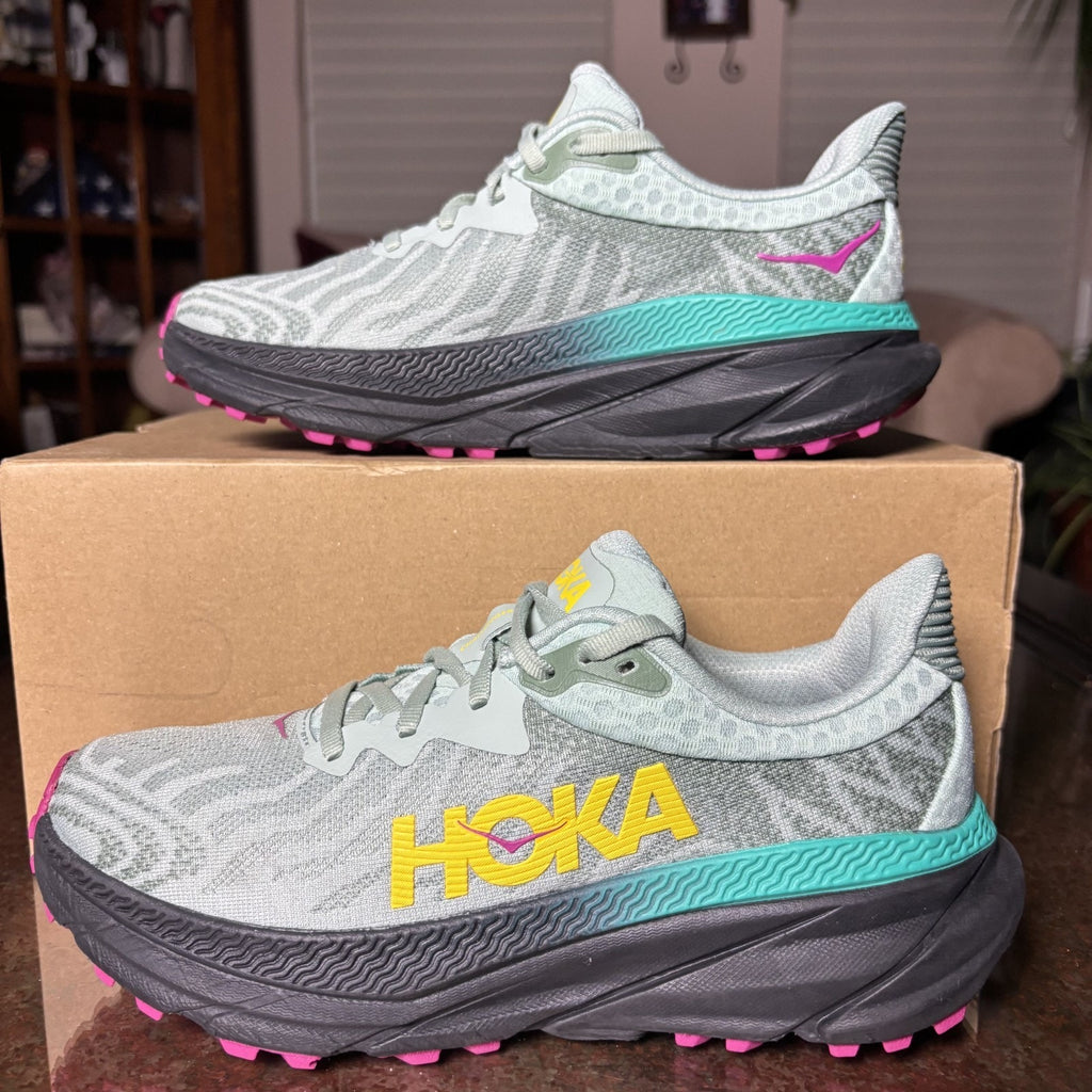 Hoka One One Challenger ATR 7 Shoes Women's Size 7 Green Trail Running Sneakers