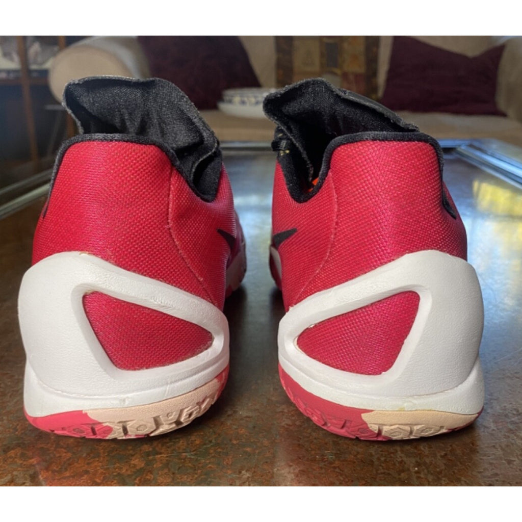 Nike Hyperchase TB Shoes Womens 10 Think Pink Basketball Gym Volleyball Sneakers