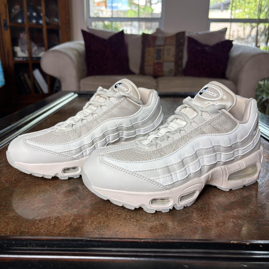 Nike Air Max 95 Shoes Women's 9 White Beige Athletic Running Lifestyle Sneakers