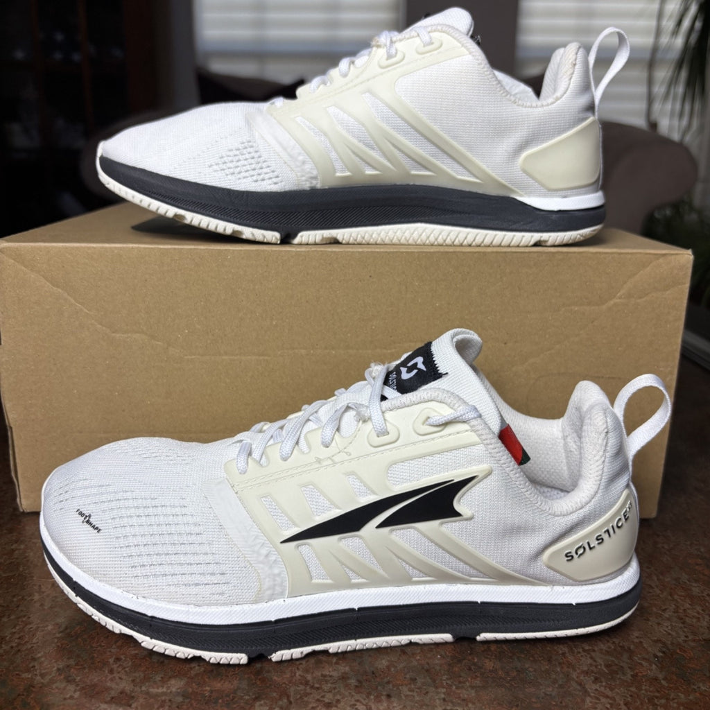 Altra Solstice XT Shoes Men's Size 6 White Black Cross Training Running Sneakers