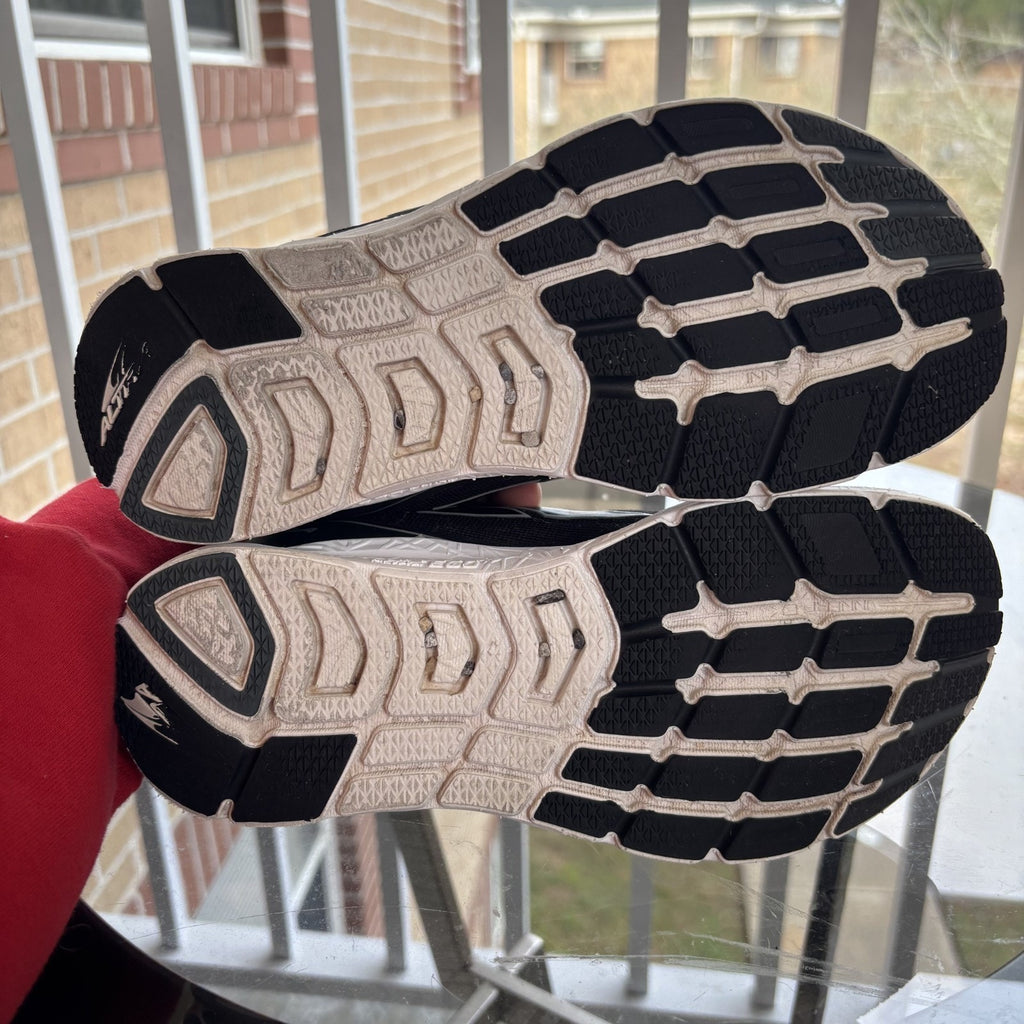 Altra Rivera Shoes Womens 7 Black White Road Running Athletic Sneakers Zero Drop