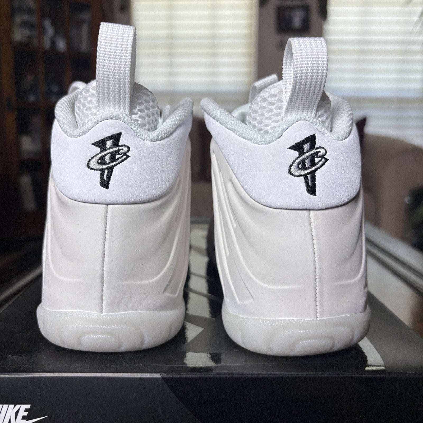 Nike Little Posite One Foamposite GS Size 7 White Shoes Sneakers HQ1959-100 NEW