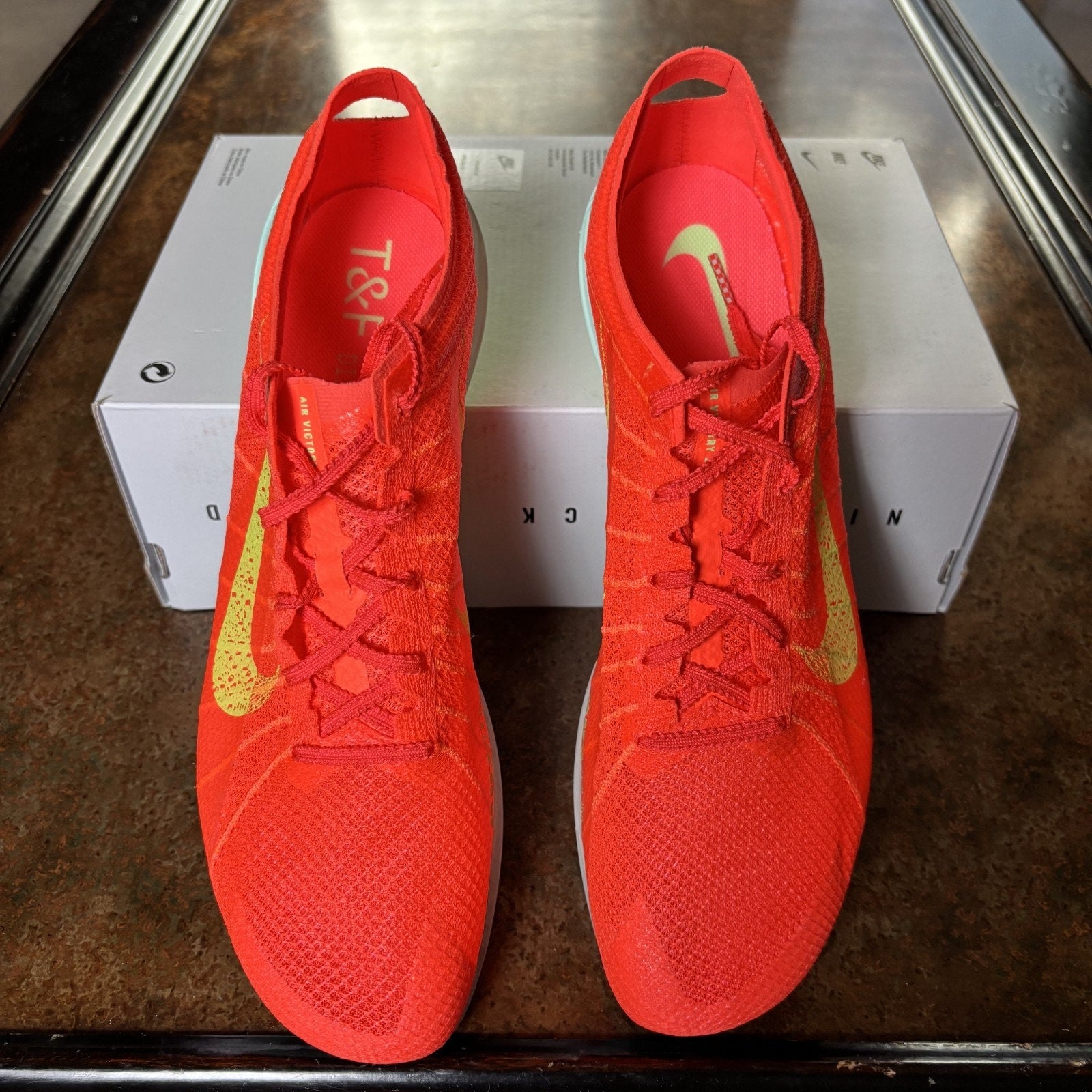 Nike Air Zoom Victory 2 Track Spikes Mens Size 12 Crimson Red Lime Performance