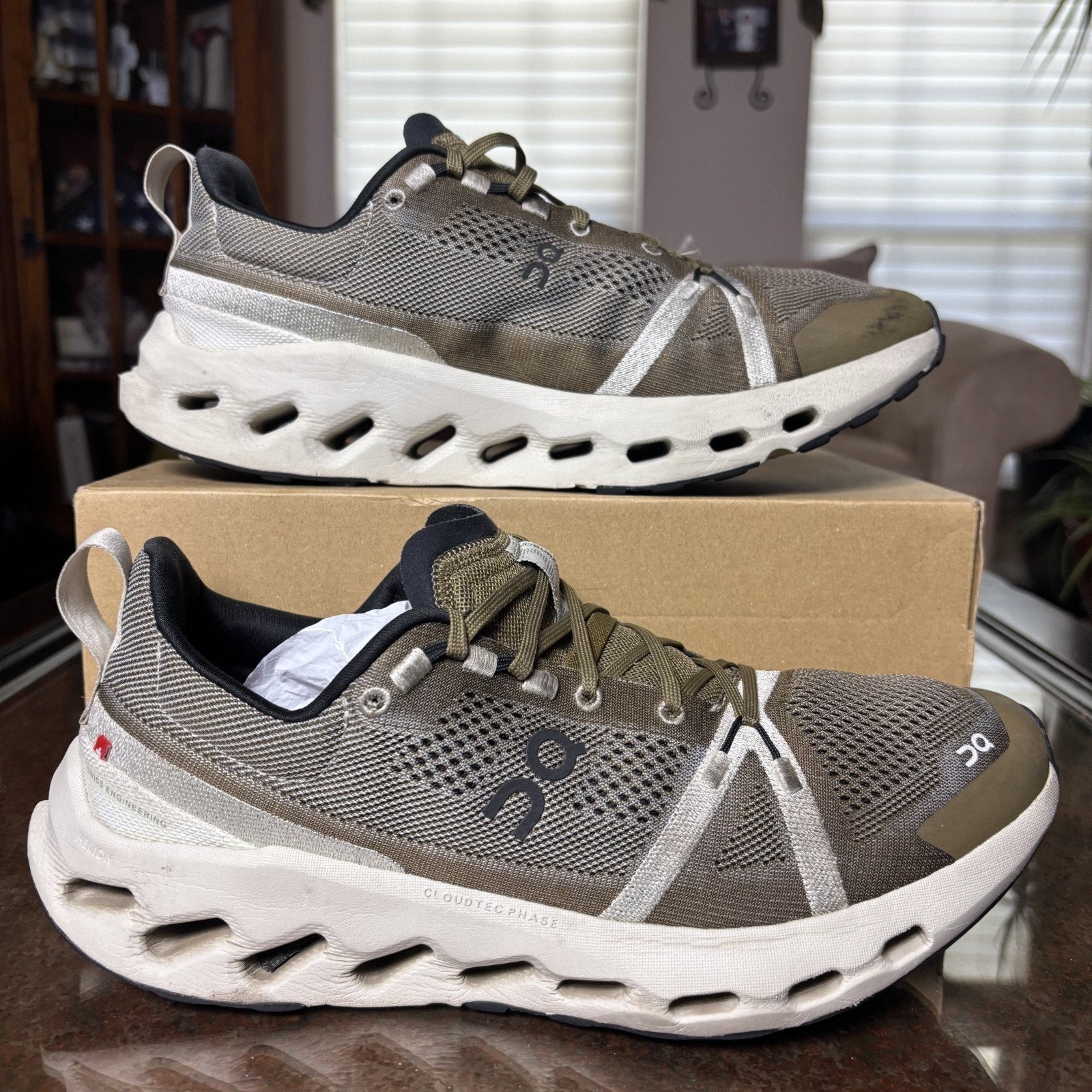 On Cloudsurfer Men's Size 11.5 Green Trail Running Athletic Gym Shoes Sneakers