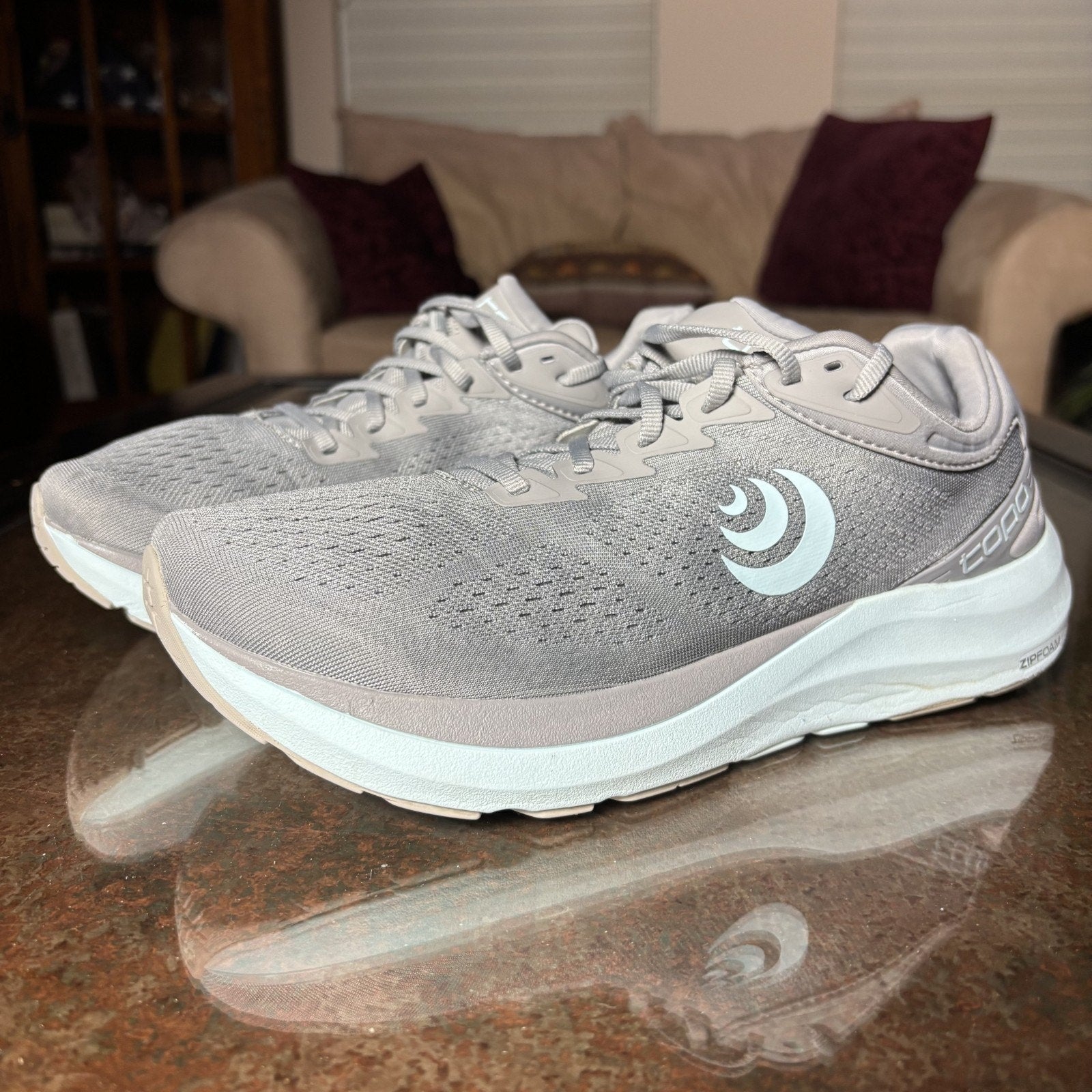 Topo Athletic Phantom 3 Shoes Women's 10.5 Grey White Road Running 5MM Drop Gym
