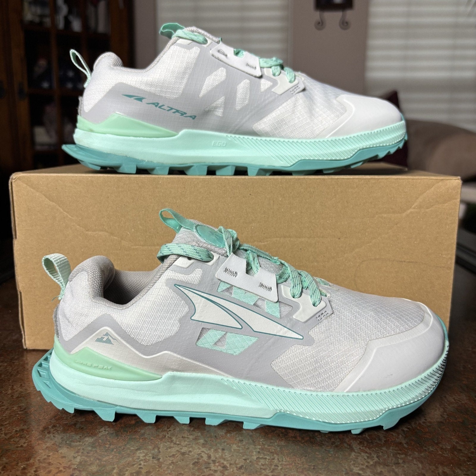 Altra Lone Peak 7 Shoes Women's 6.5 Wide White Teal Trail Running Athletic Gym