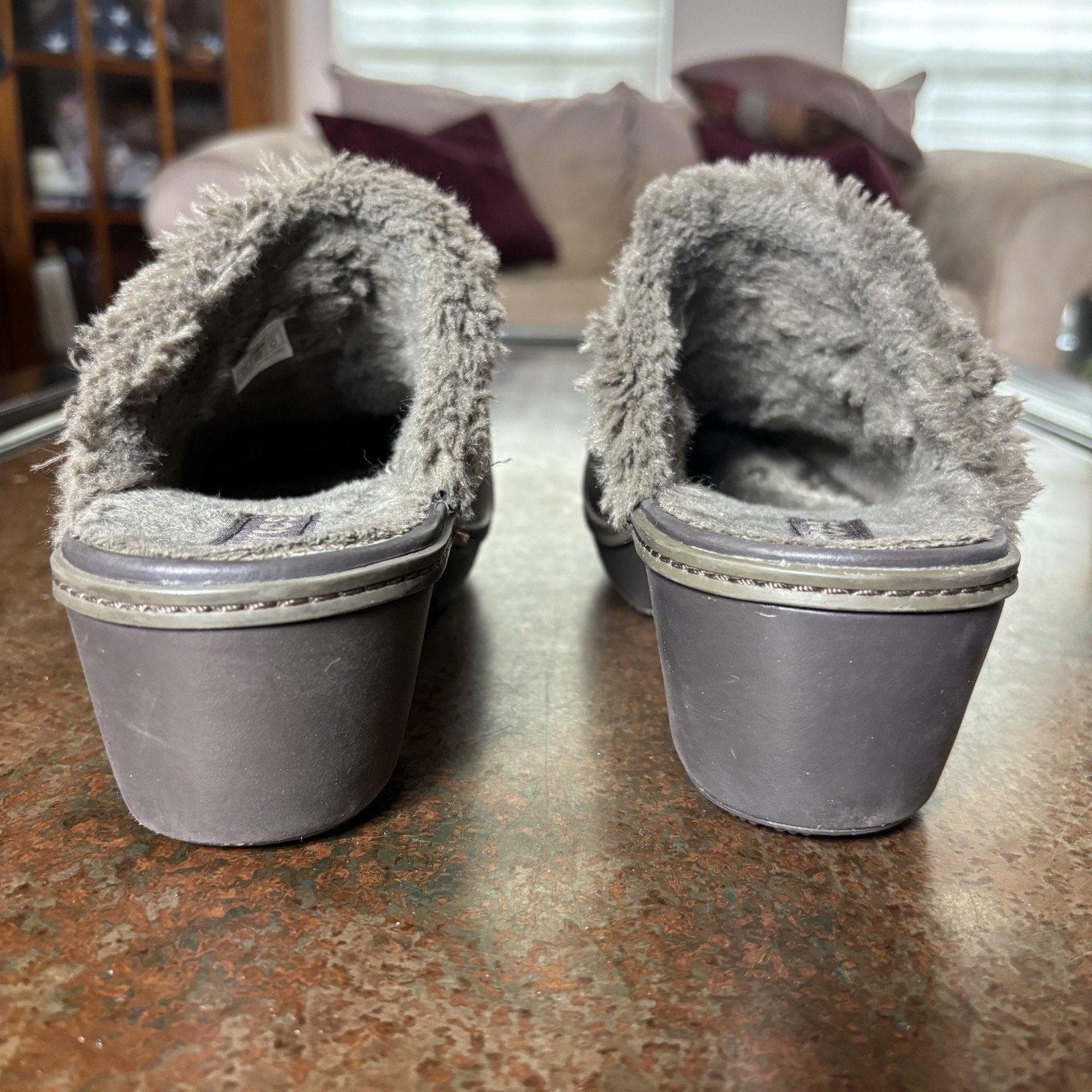Crocs Cobbler Eva Clogs Womens Size 7 Brown Espresso Faux Fur Lined Mule Slip On