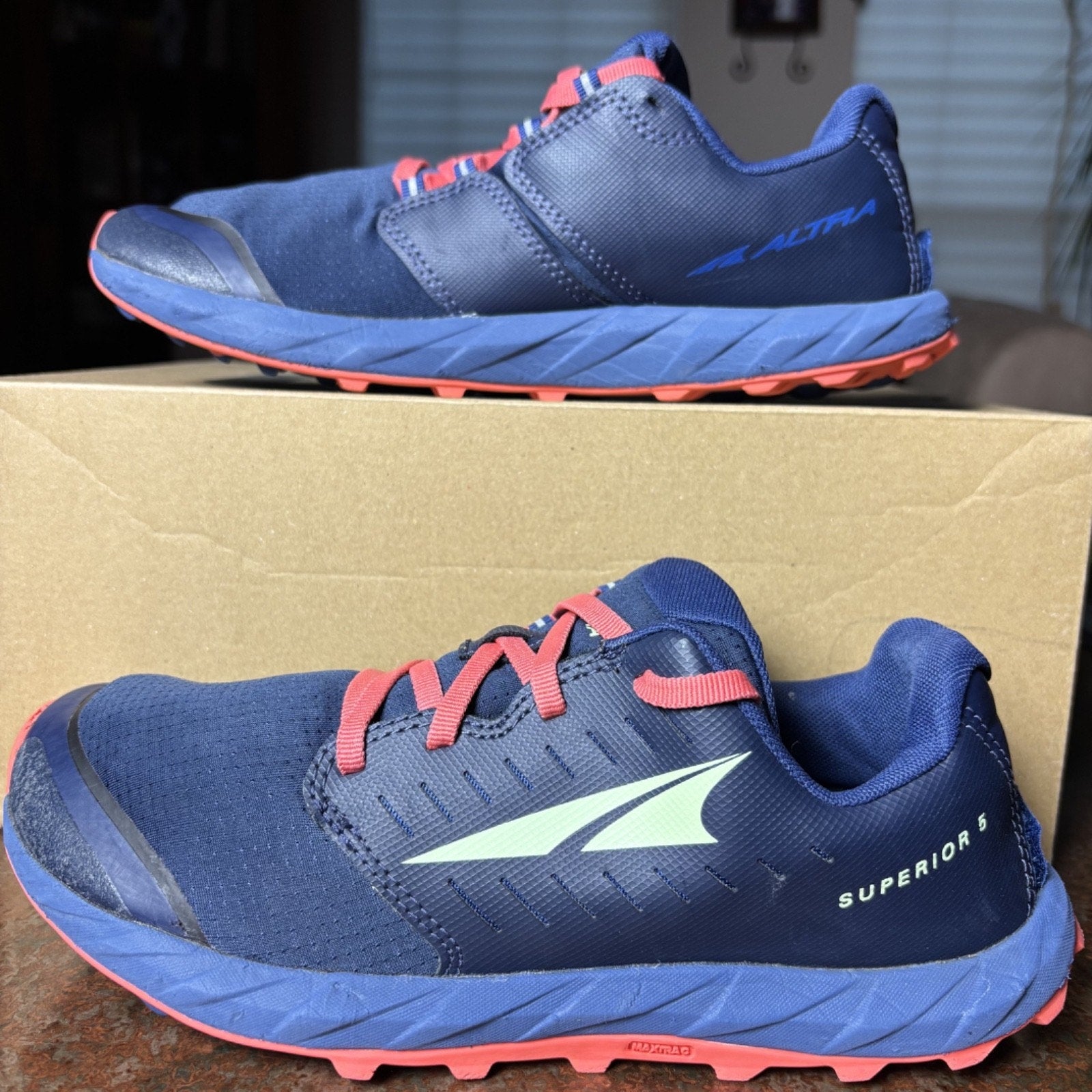 Altra Superior 5 Shoes Womens Size 8 Blue Trail Running Gym Sneakers AL0A5483442