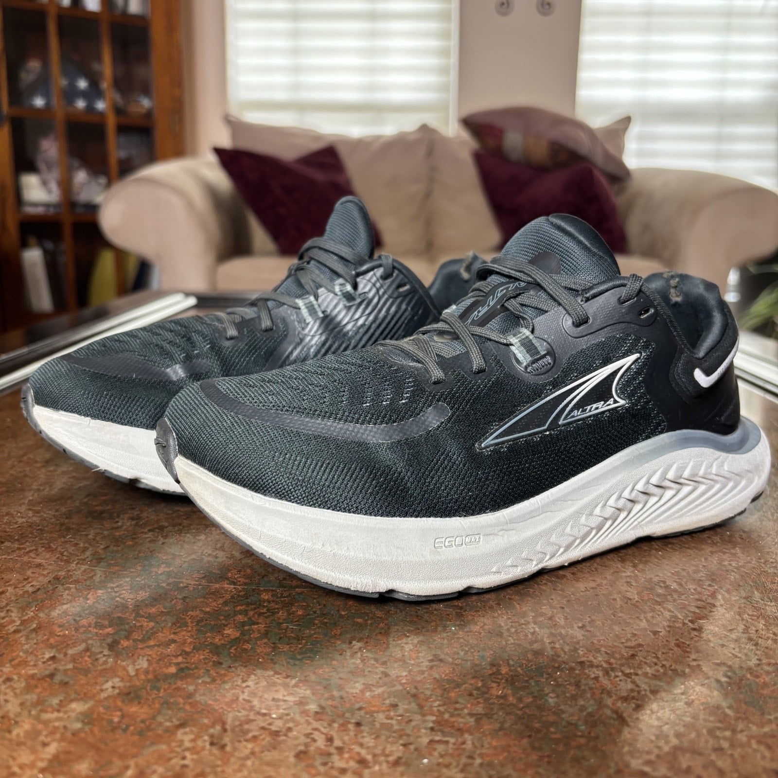 Altra Paradigm 7 Shoes Womens Size 7.5 Wide Black Gray Running Athletic Sneakers