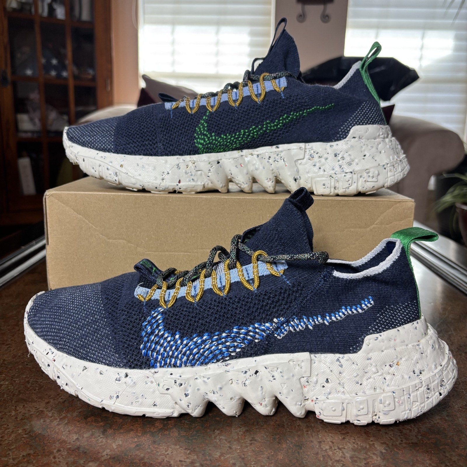 Nike Space Hippie 01 Shoes Navy Blue White Athletic Sneakers Right 11.5 Left 12
