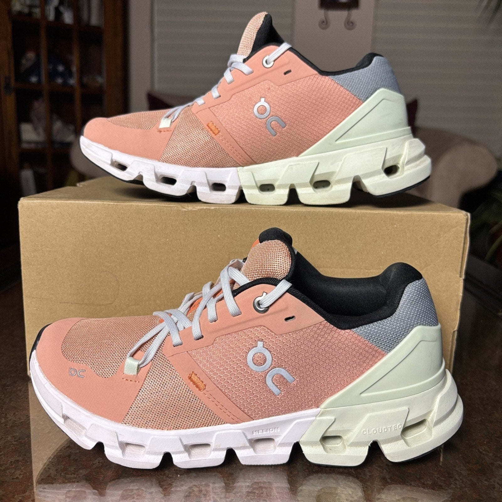 On Cloudflyer 4 Shoes Women's Size 8 Pink Road Running Athletic Comfort Sneakers