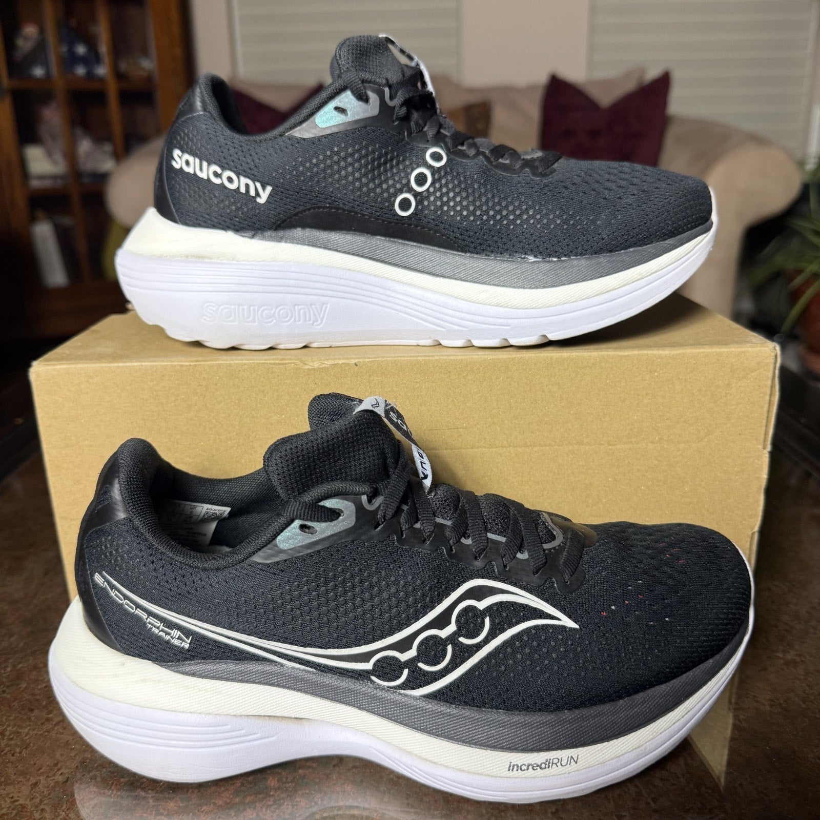 Saucony Endorphin Trainer Shoes Women's 8 Black White Road Running Comfort Gym