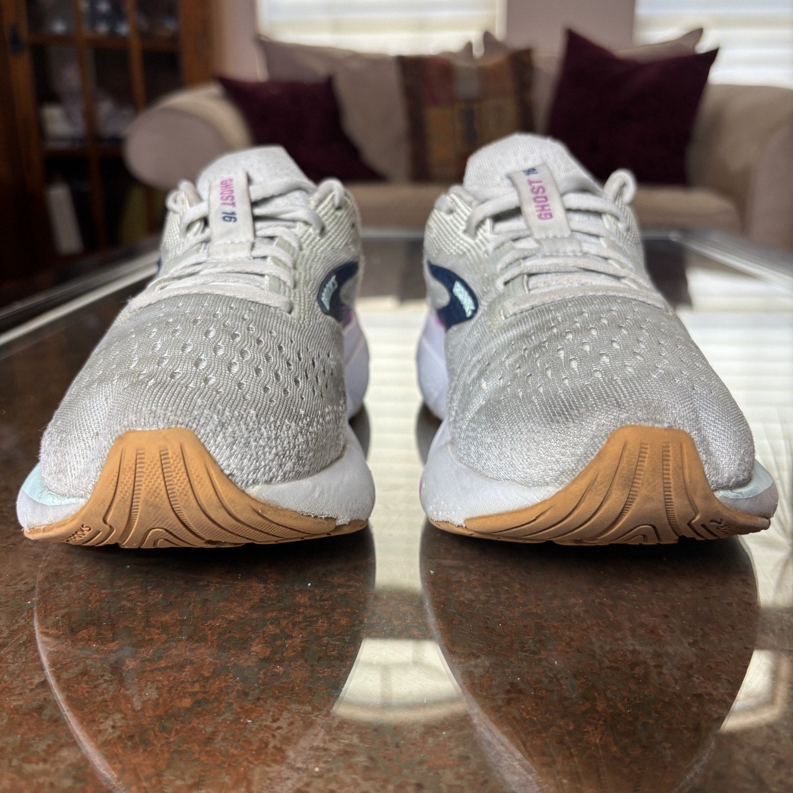 Brooks Ghost 16 Shoes Womens Size 7 White Pink Road Running Athletic Gym Sneaker
