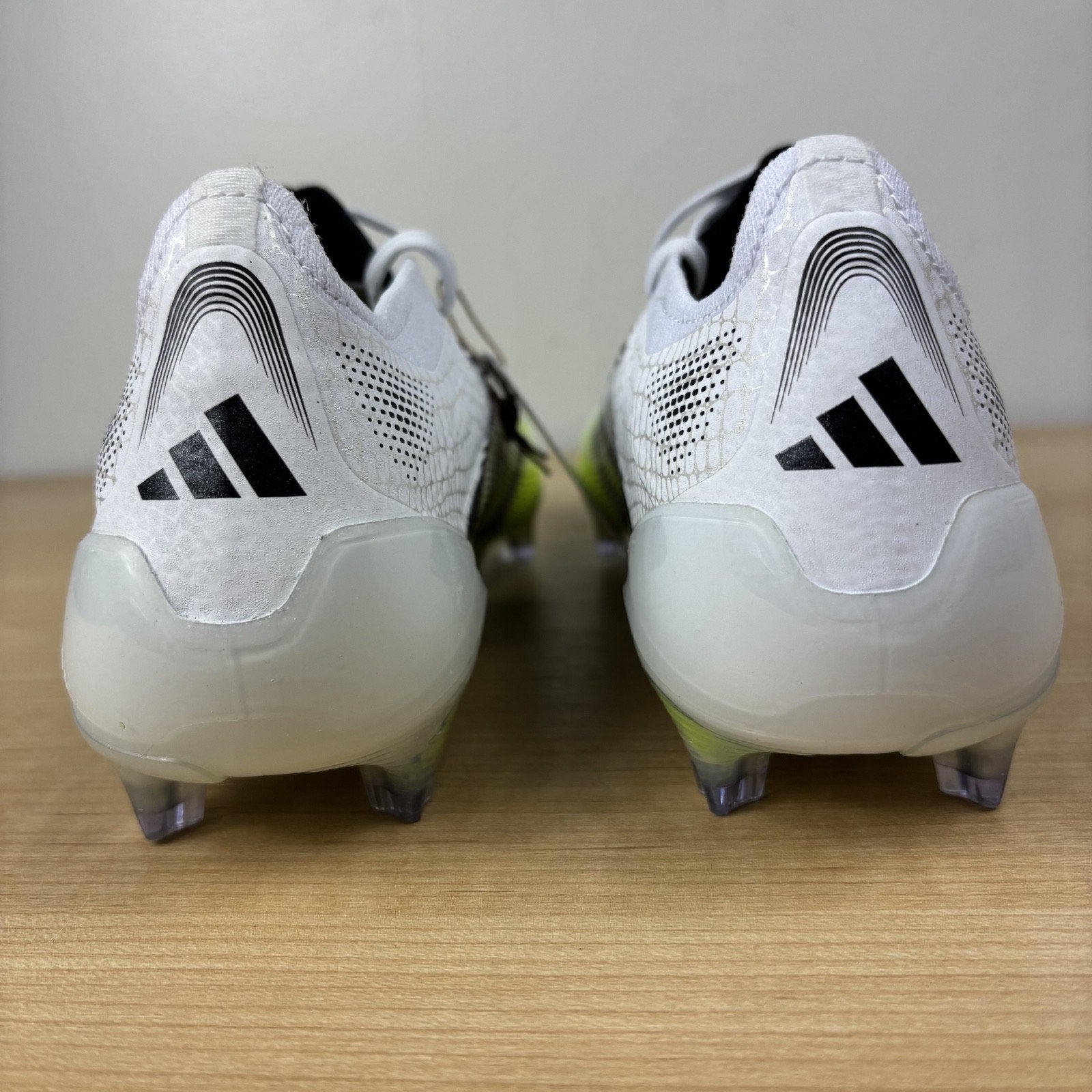 Adidas Predator Elite FG Firm Ground Soccer Cleats Mens Size 7 White Black Lime