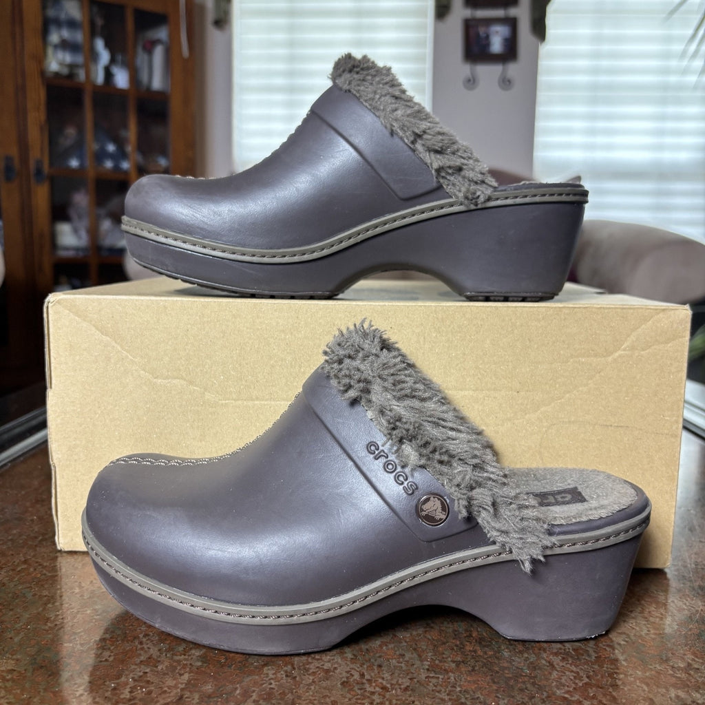 Crocs Cobbler Eva Clogs Womens Size 7 Brown Espresso Faux Fur Lined Mule Slip On