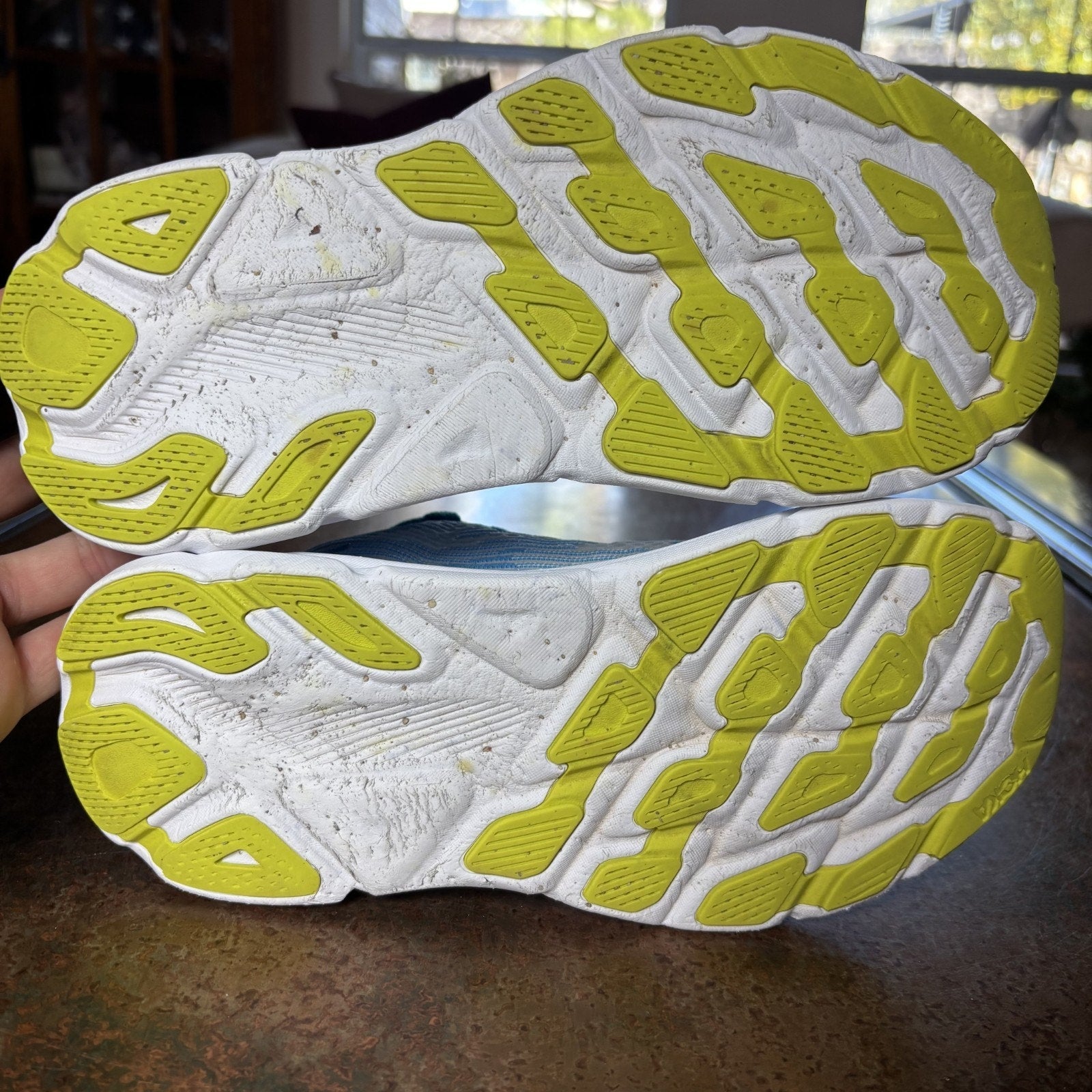 Hoka One One Clifton 9 Shoes Women's Size 7 Blue Athletic Road Running Sneakers