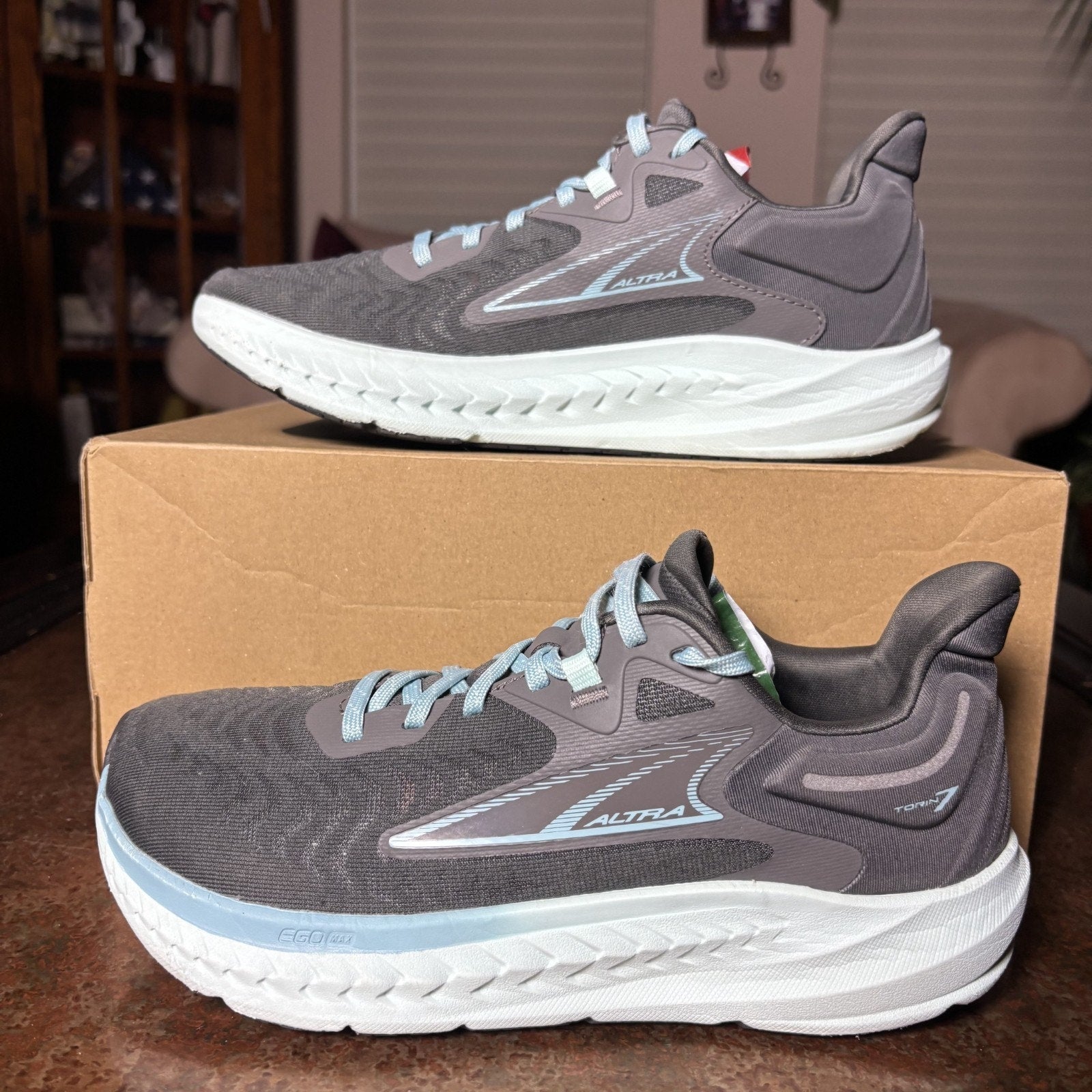 Altra Torin 7 Women's Size 8 Grey Teal Road Running Athletic Gym Shoes Sneakers