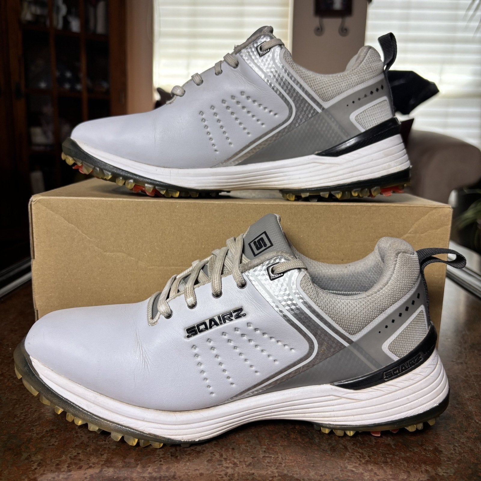 Sqairz Freedom Golf Shoes Women's Size 9 White Silver Soft Spike Sneakers Grass