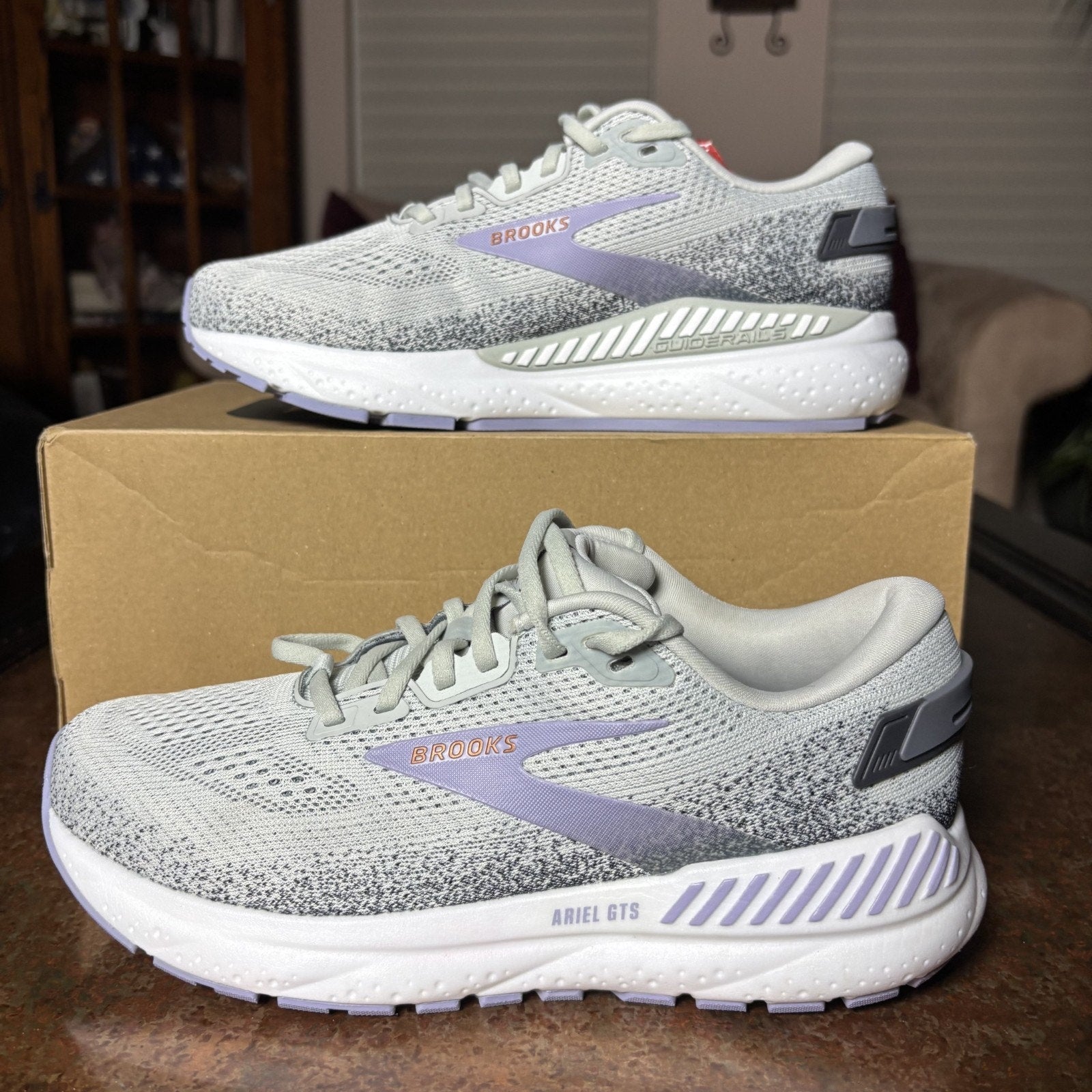 Brooks Ariel GTS 24 Shoes Women's 8.5 Grey Purple Road Running Comfort Stability