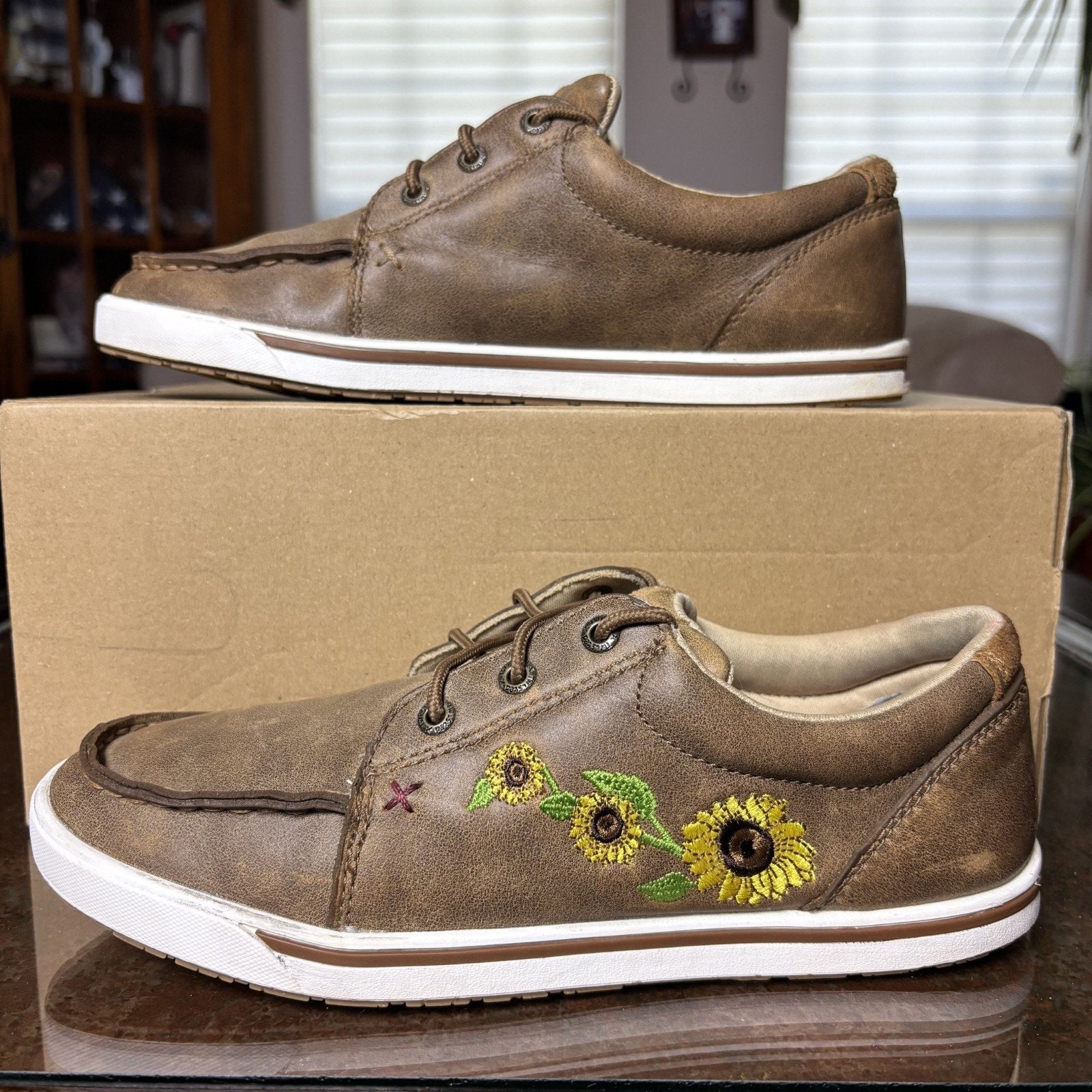 Twisted X Kicks Bomber Womens 8.5 Brown Sunflower Casual Western Lifestyle Shoes
