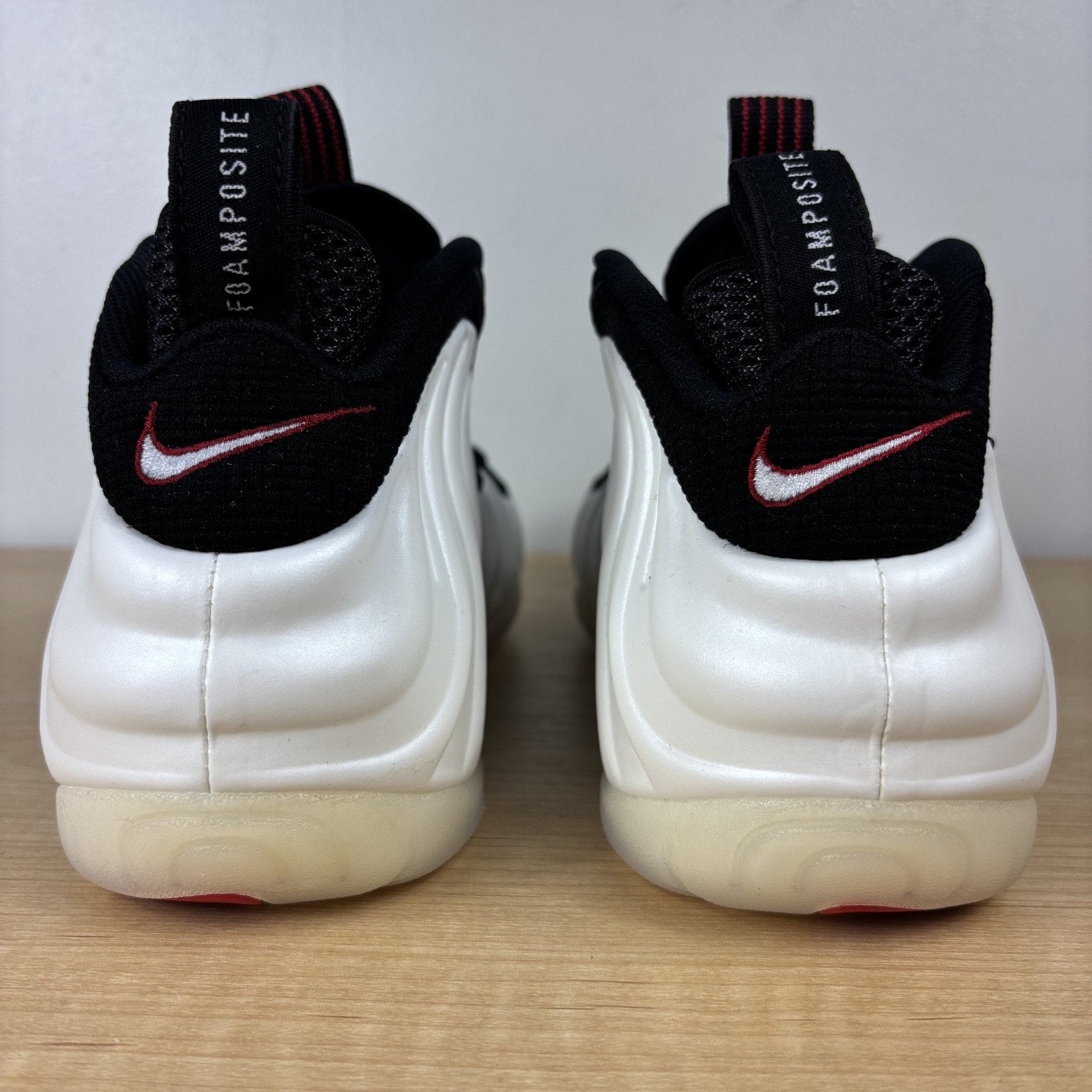 Nike Air Foamposite Pro Pearl White Sneaker Mens Size 8 Basketball Lifestyle NEW