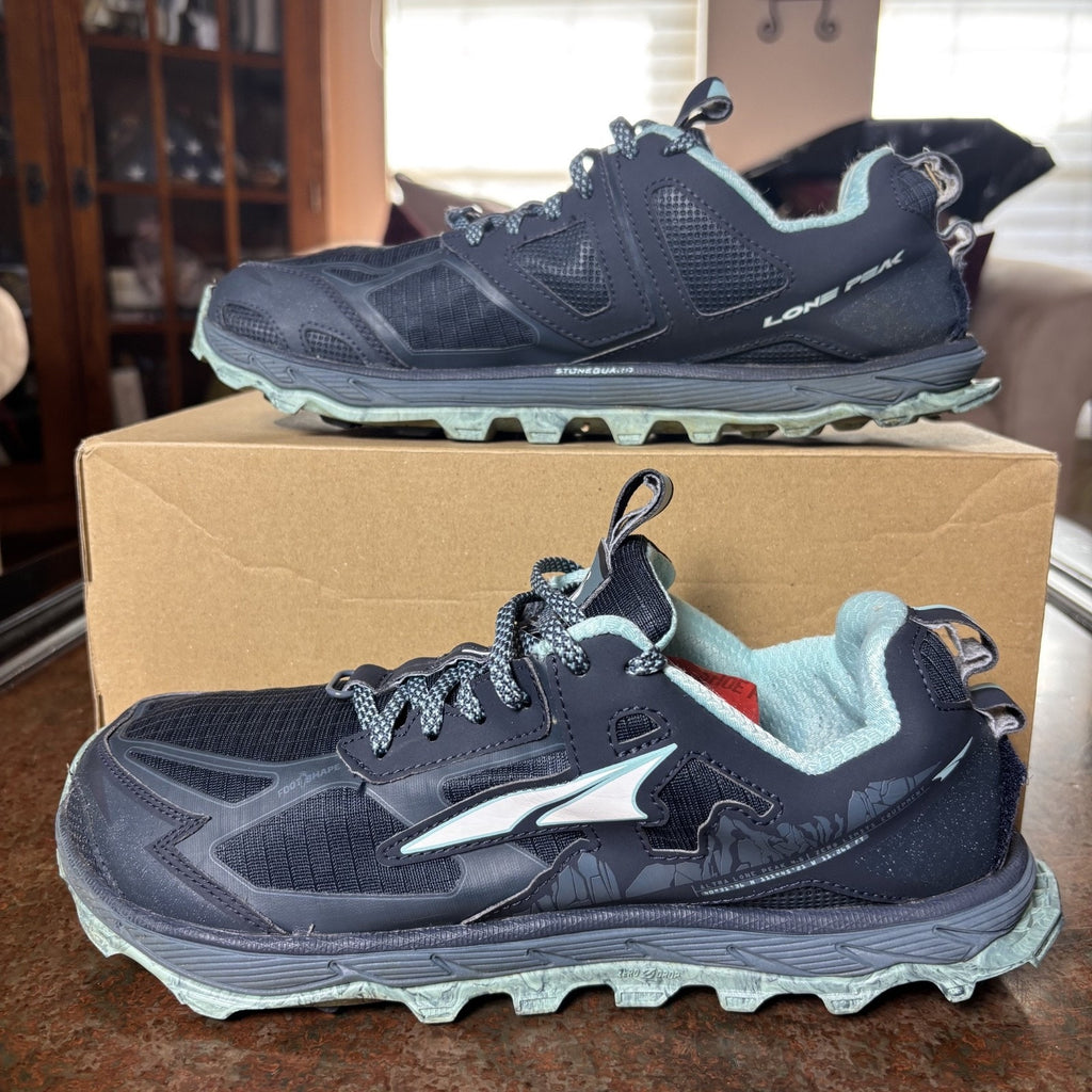 Altra Lone Peak 4.5 Women Size 10.5 Grey Trail Running Zero Drop Shoes Sneakers