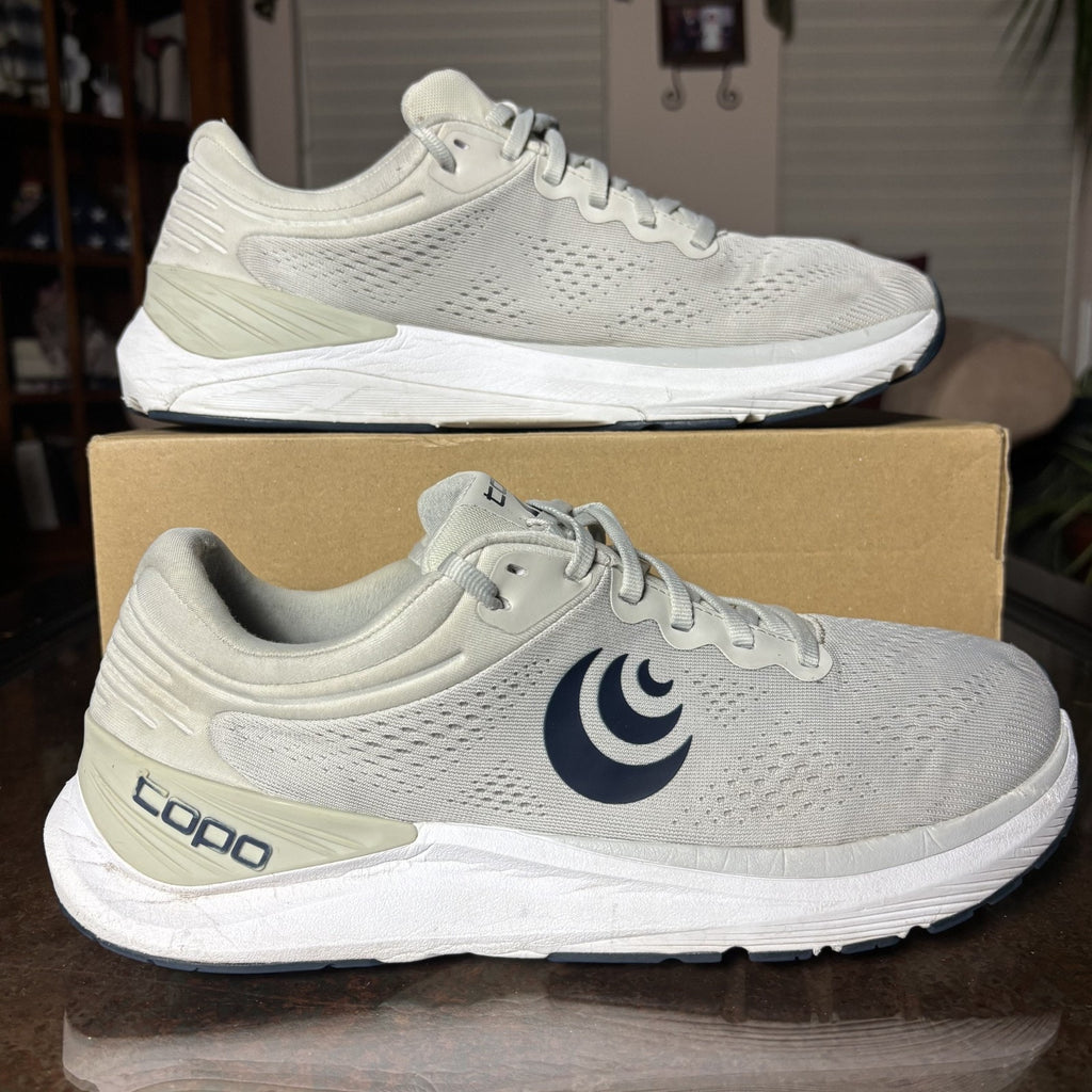 Topo Athletic Ultrafly 4 Shoes Mens Size 10.5 Grey Road Running 5MM Drop Sneaker