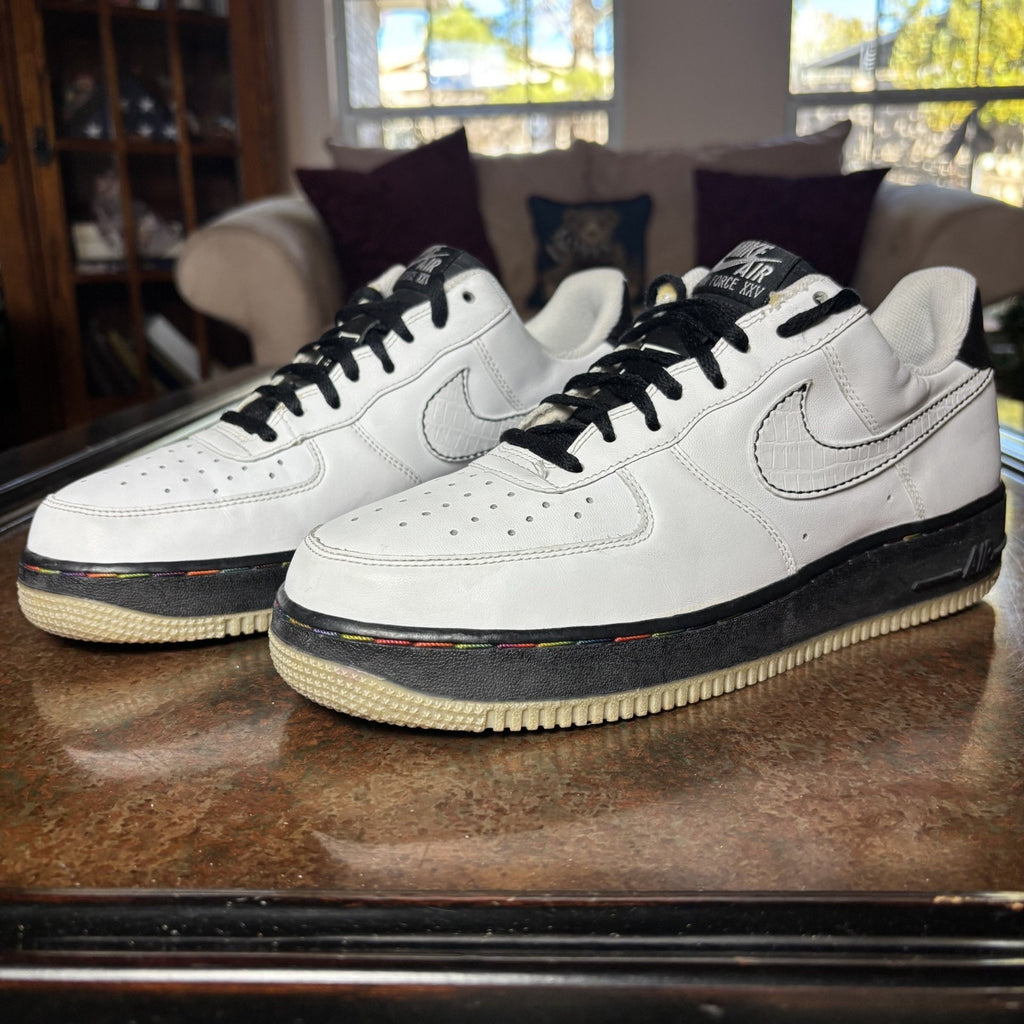 Nike Air Force 1 Low '07 The Square Mens 9 White Casual Sneakers 2007 Rare VTG