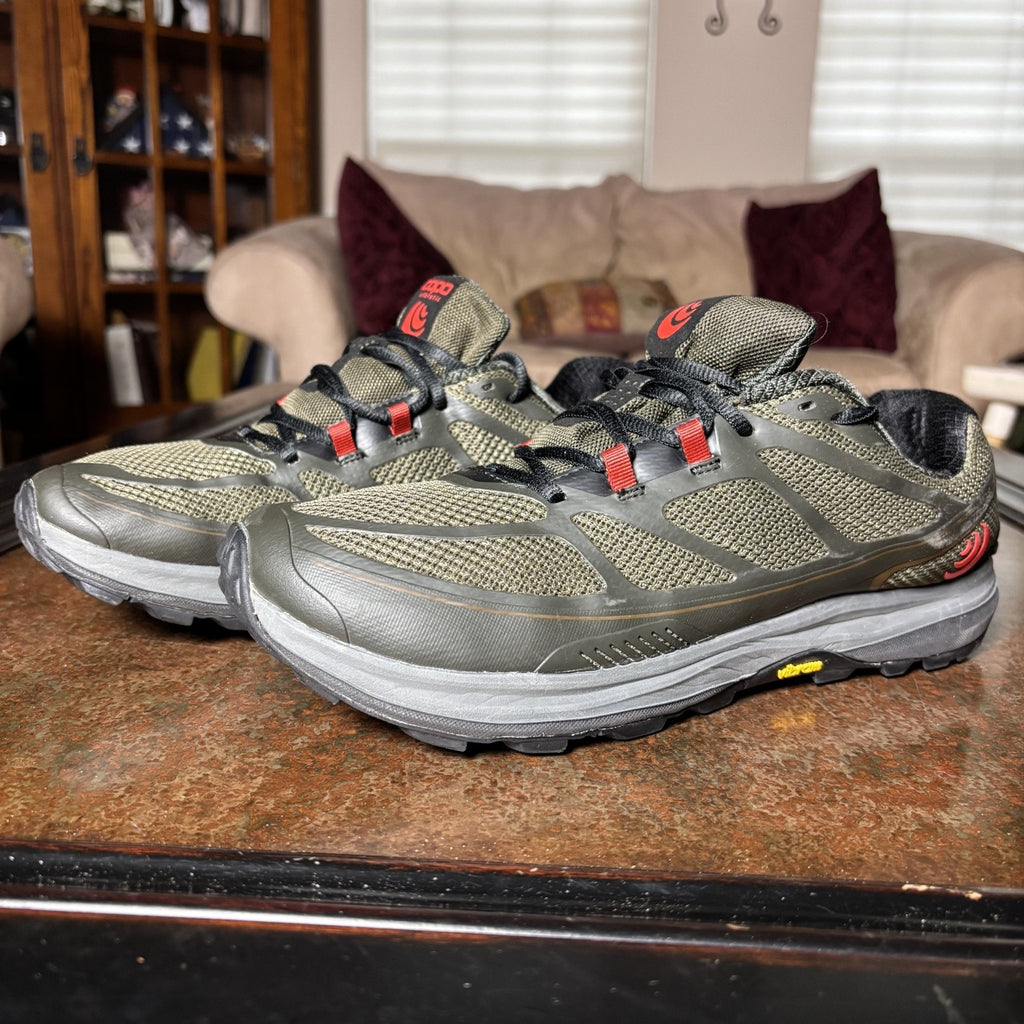 Topo Athletic Terraventure 2 Mens 12 Olive Green Red Trail Running Shoes Sneaker