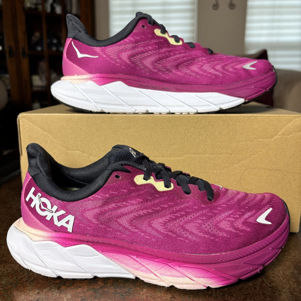 Hoka One One Arahi 6 Women's Size 7.5 Pink Athletic Road Running Shoes Sneakers