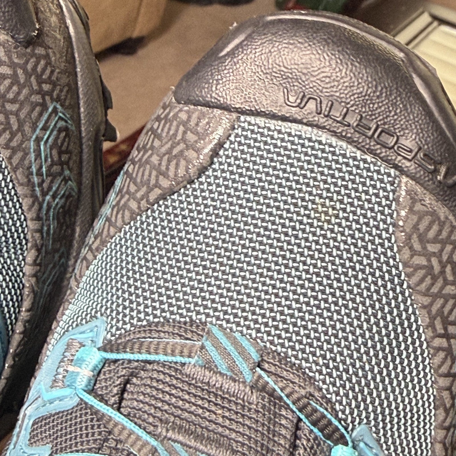 La Sportiva Ultra Raptor II Mid GTX Hiking Boots Women's Size 9 Black Blue Trail
