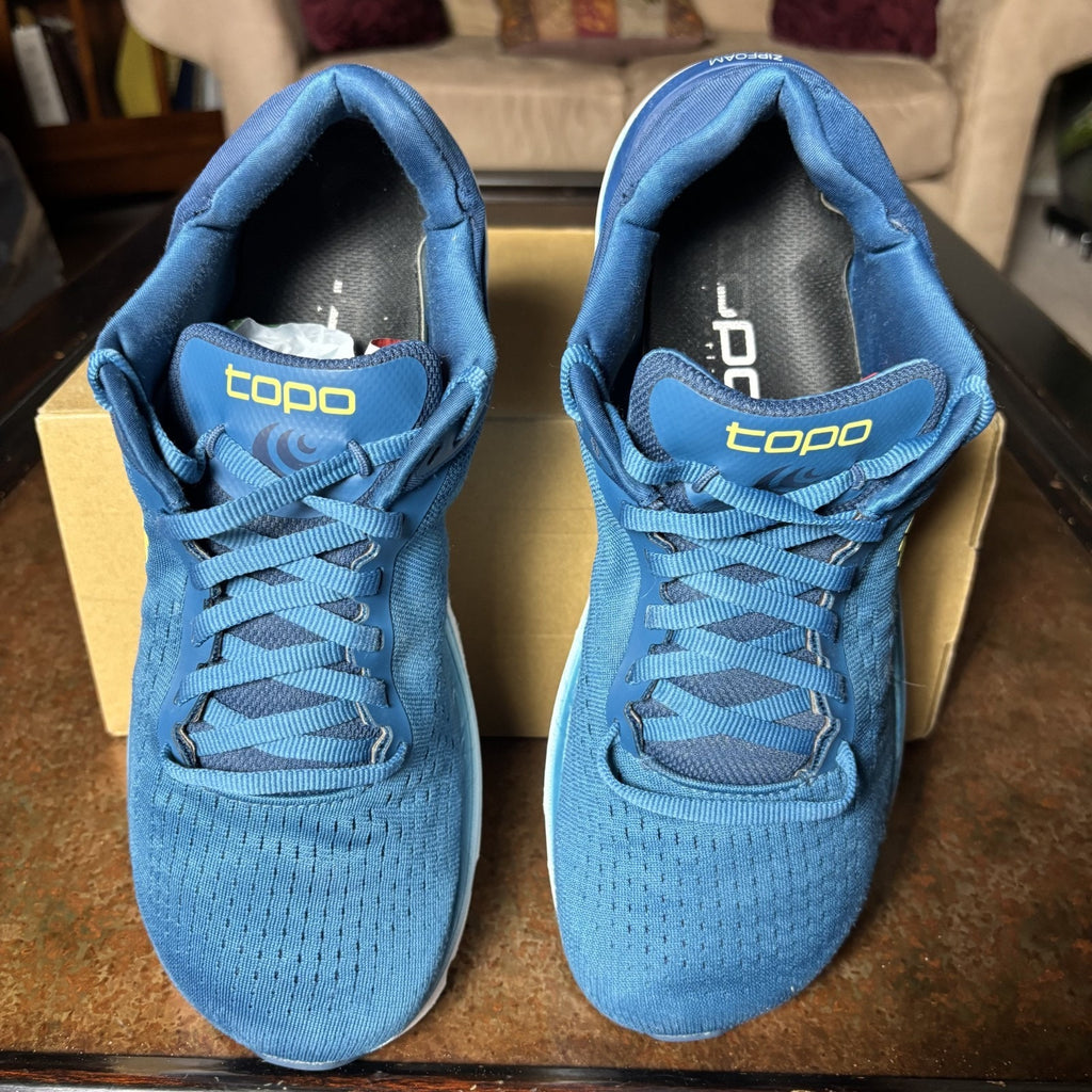 Topo Athletic Magnifly 5 Shoes Mens Size 9 Blue Road Running Zero Drop Sneakers