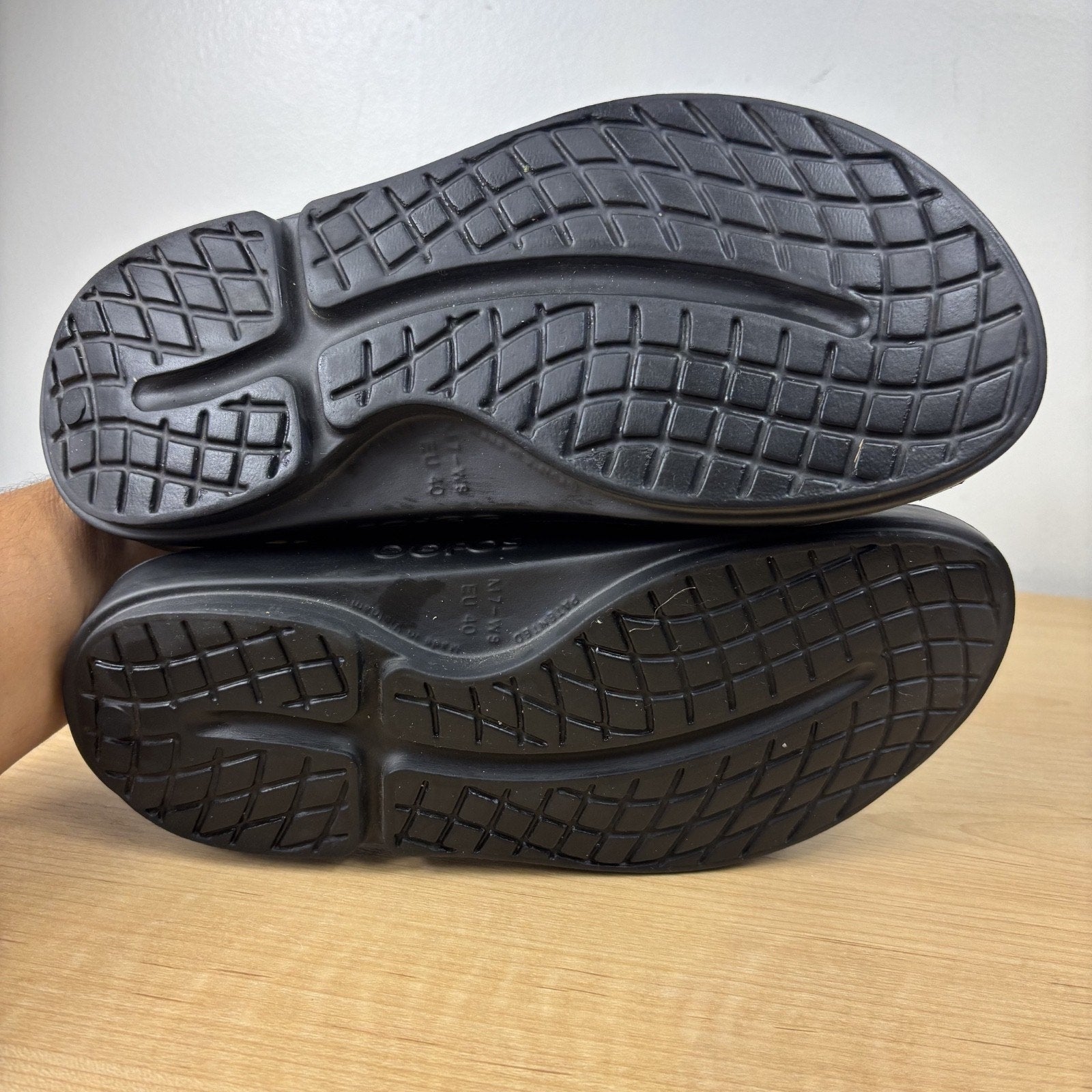 OOFOS OOahh Recovery Slides Women's Size 9 Black Comfort Athletic Sport Slippers